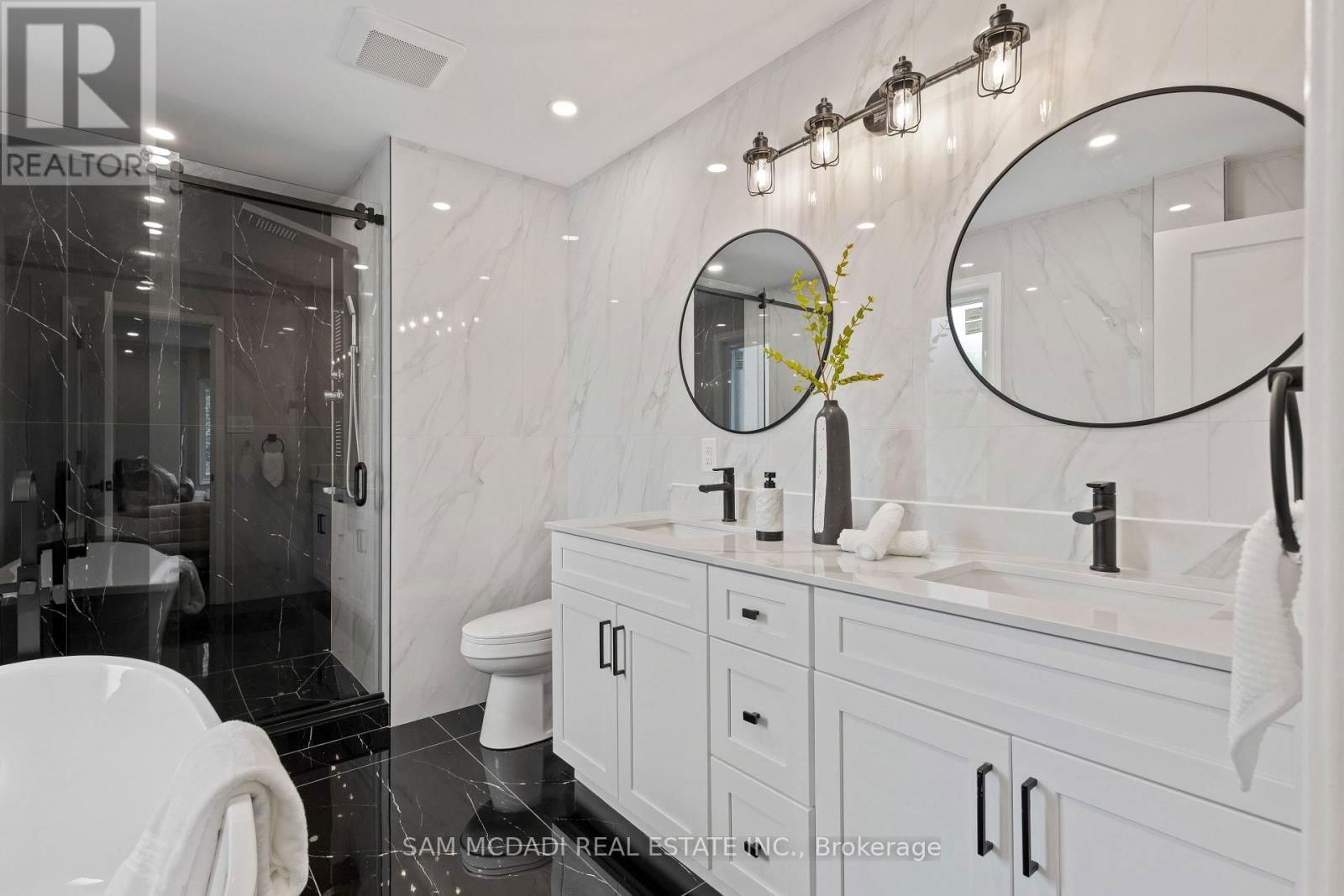 2535 ROBIN DRIVE Image 28
