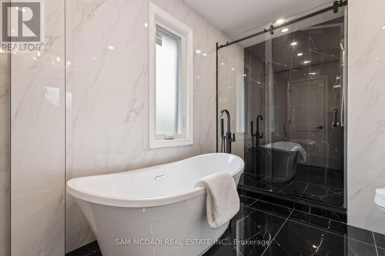 2535 ROBIN DRIVE Image 30