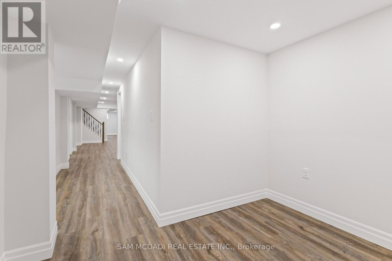 2535 ROBIN DRIVE Image 38
