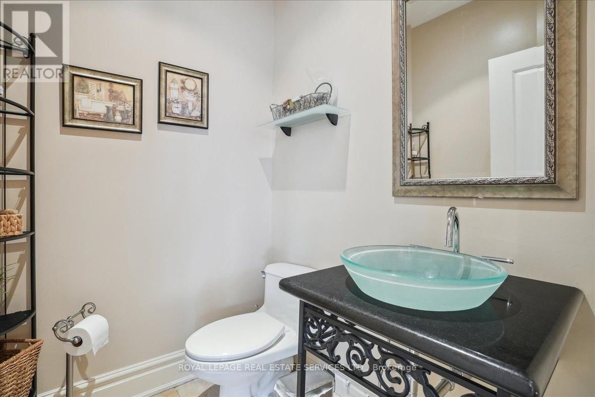 1488 ABBEYDALE COURT Image 22