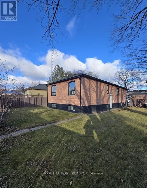 70 BUNNELL CRESCENT Image 5