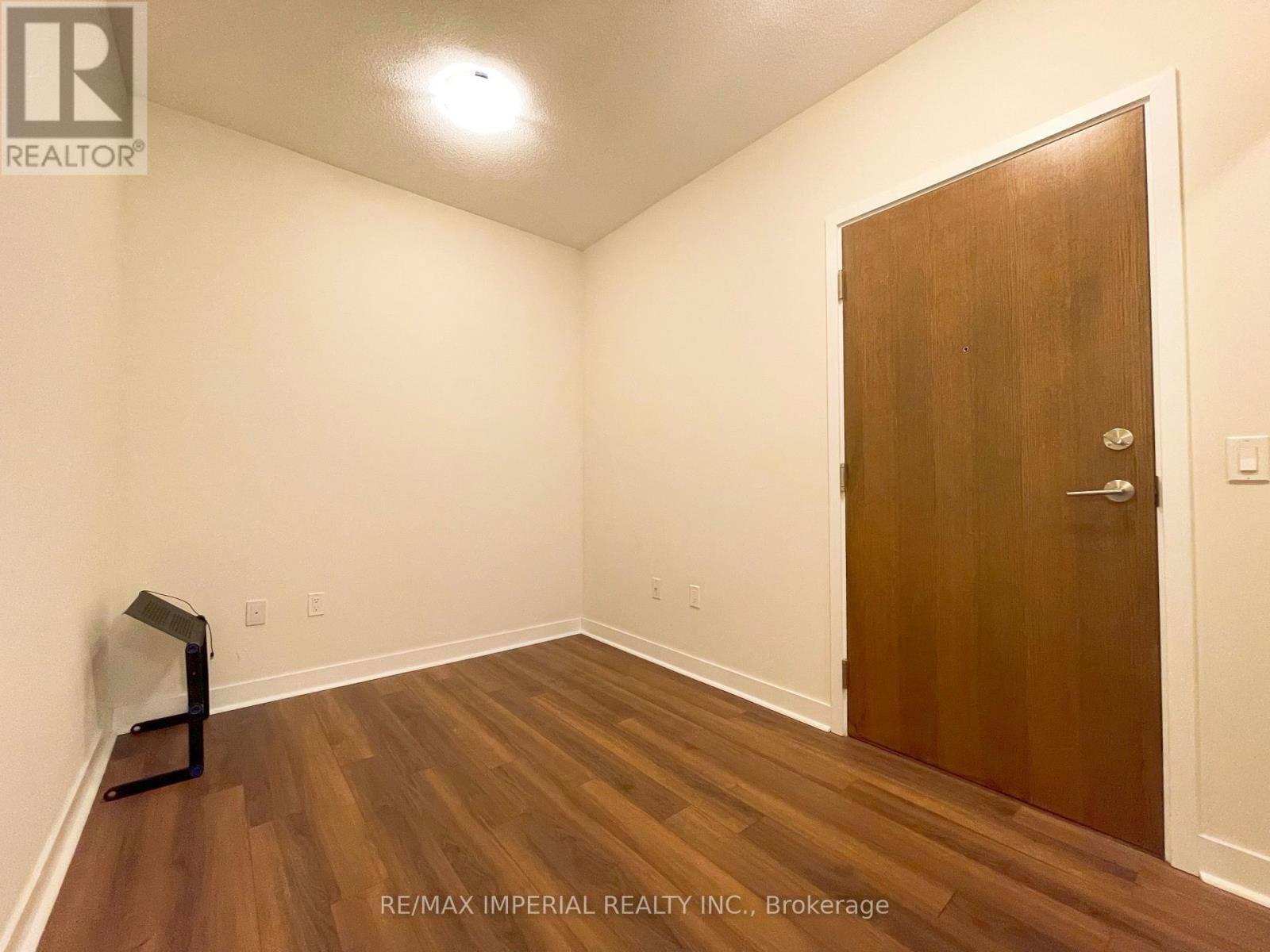 1807 - 3975 GRAND PARK DRIVE Image 12