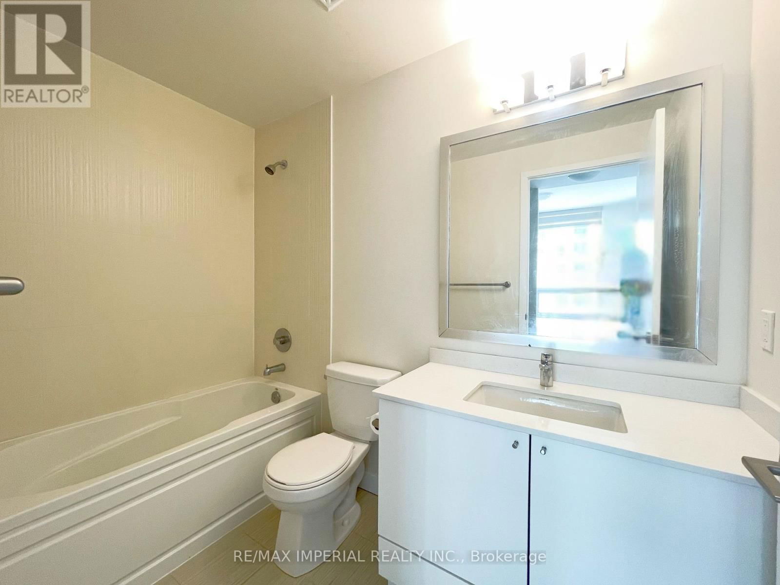 1807 - 3975 GRAND PARK DRIVE Image 14