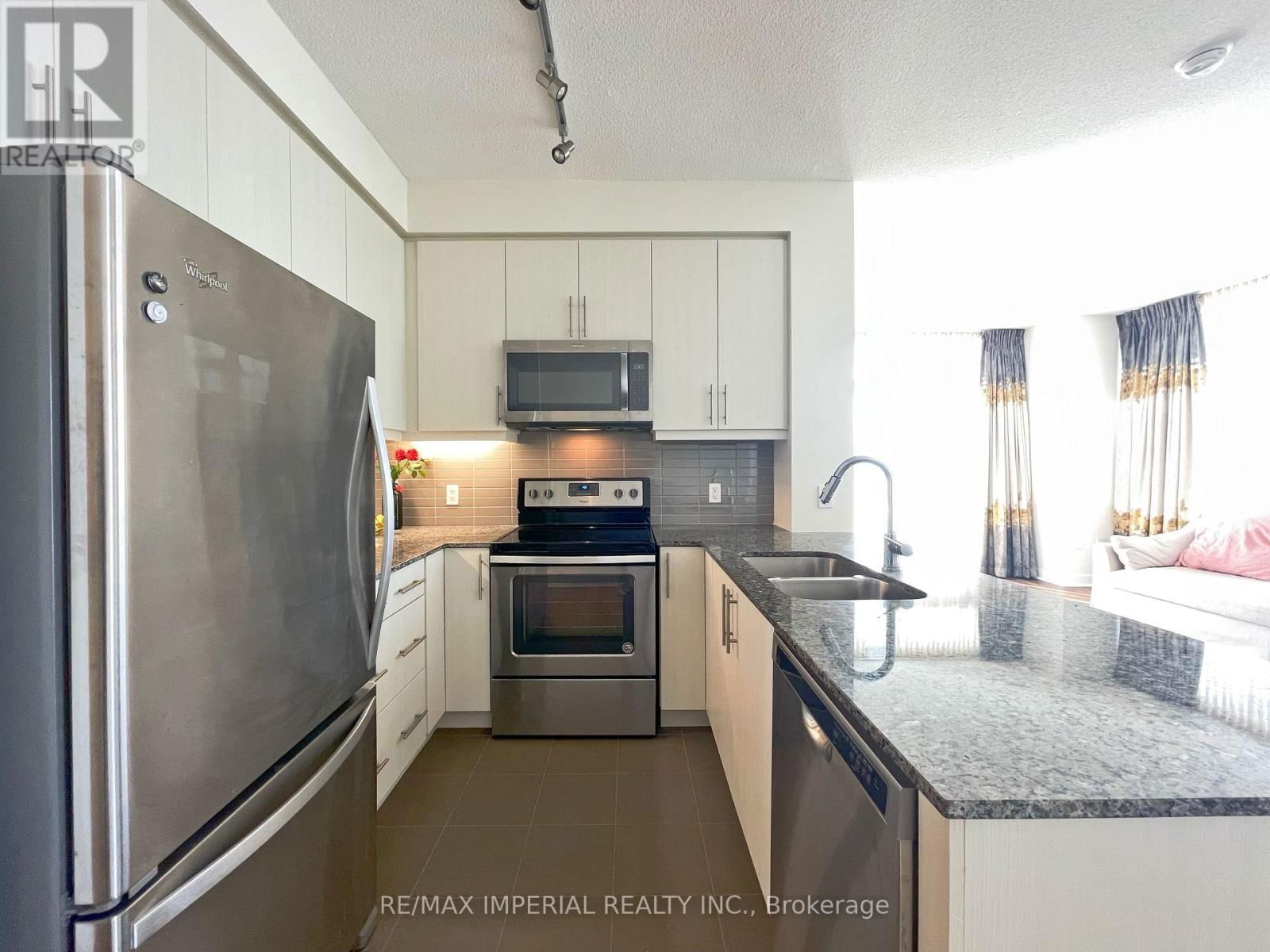 1807 - 3975 GRAND PARK DRIVE Image 3
