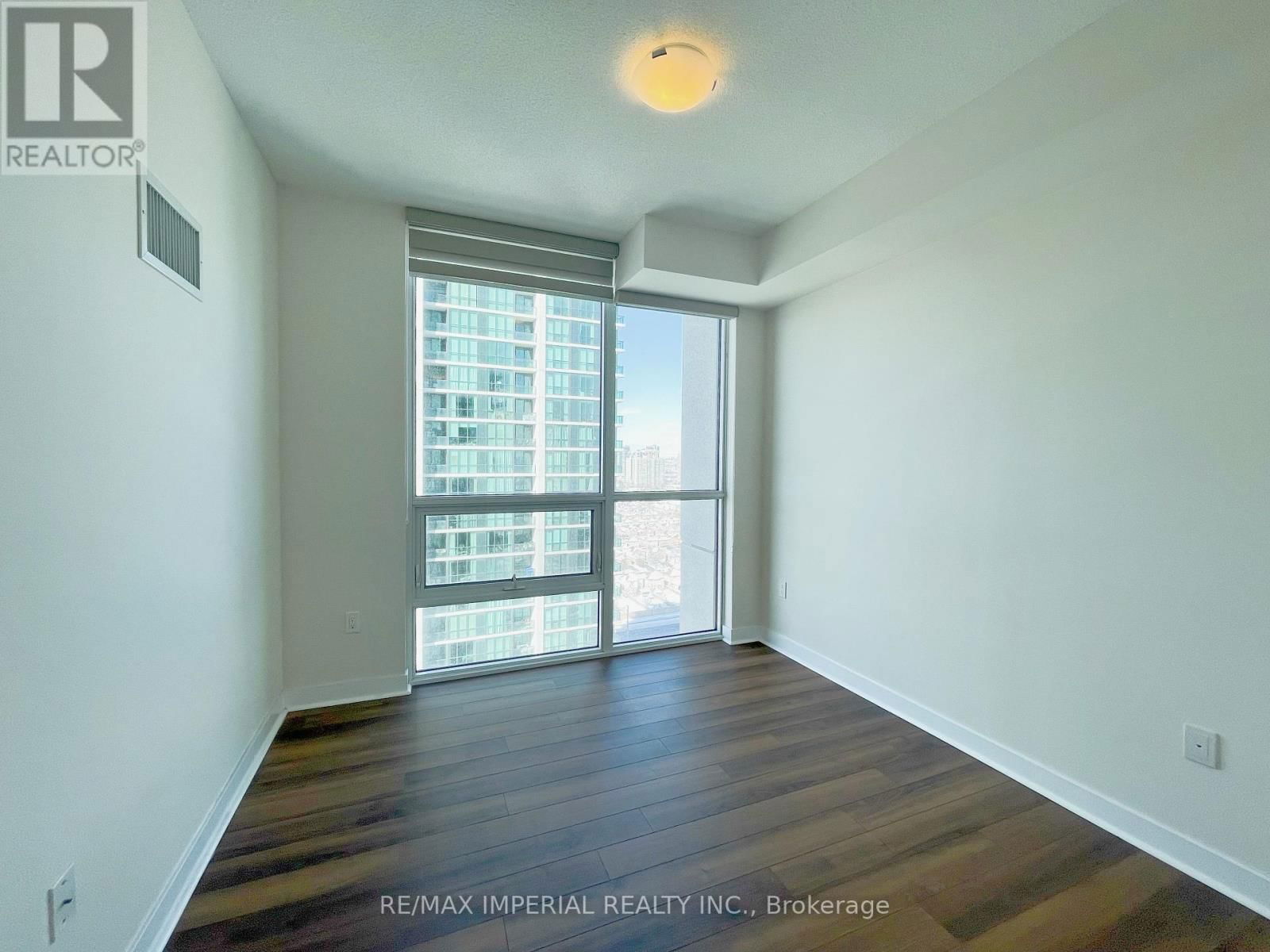 1807 - 3975 GRAND PARK DRIVE Image 9