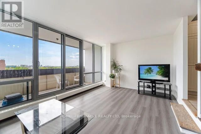 1112 - 455 SENTINEL ROAD Image 15