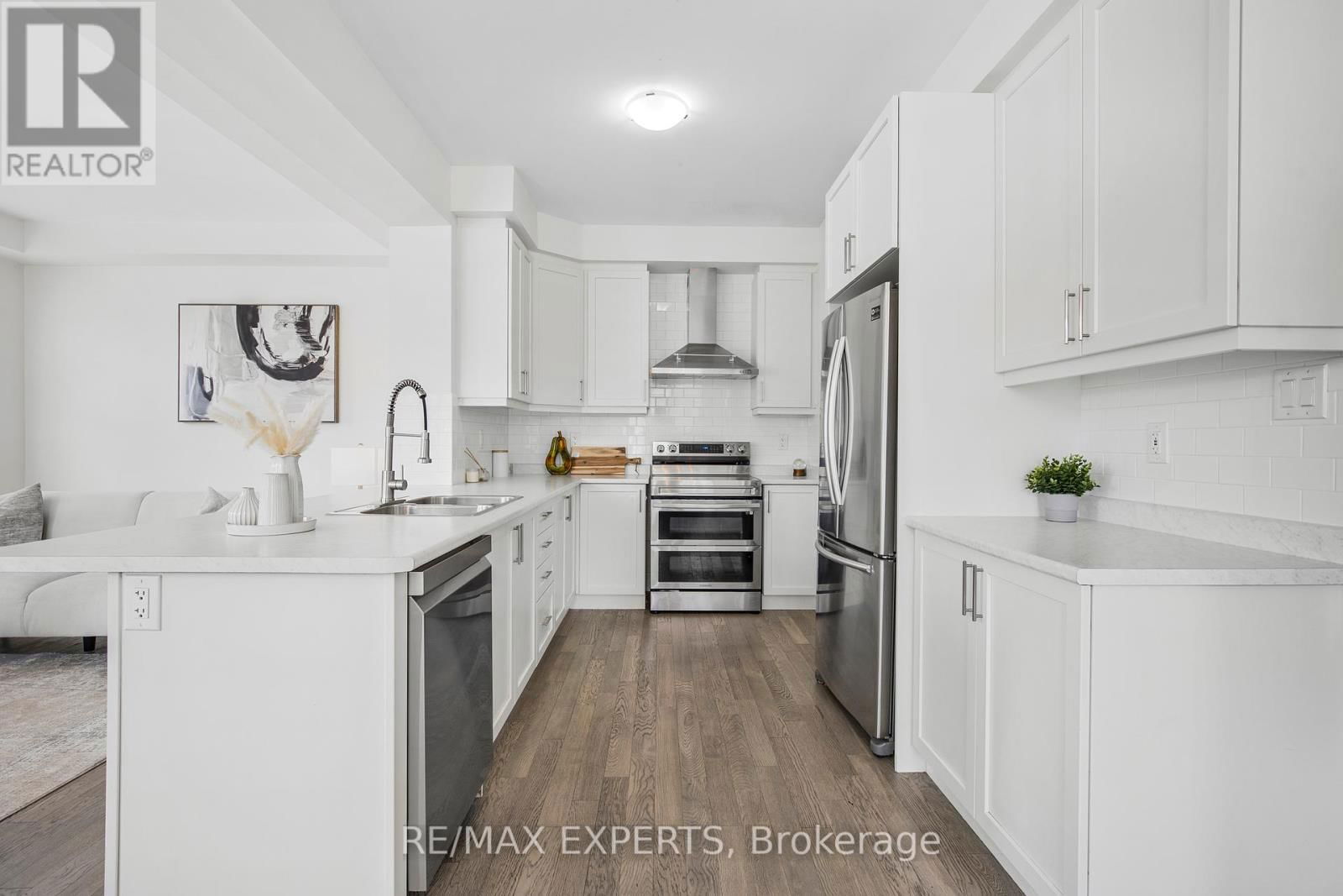 1374 ROSE WAY Image 10