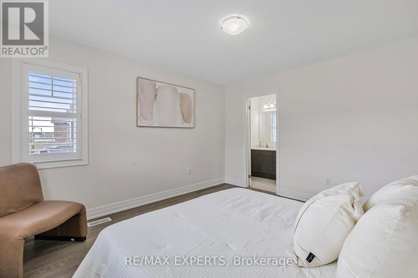 1374 ROSE WAY Image 15