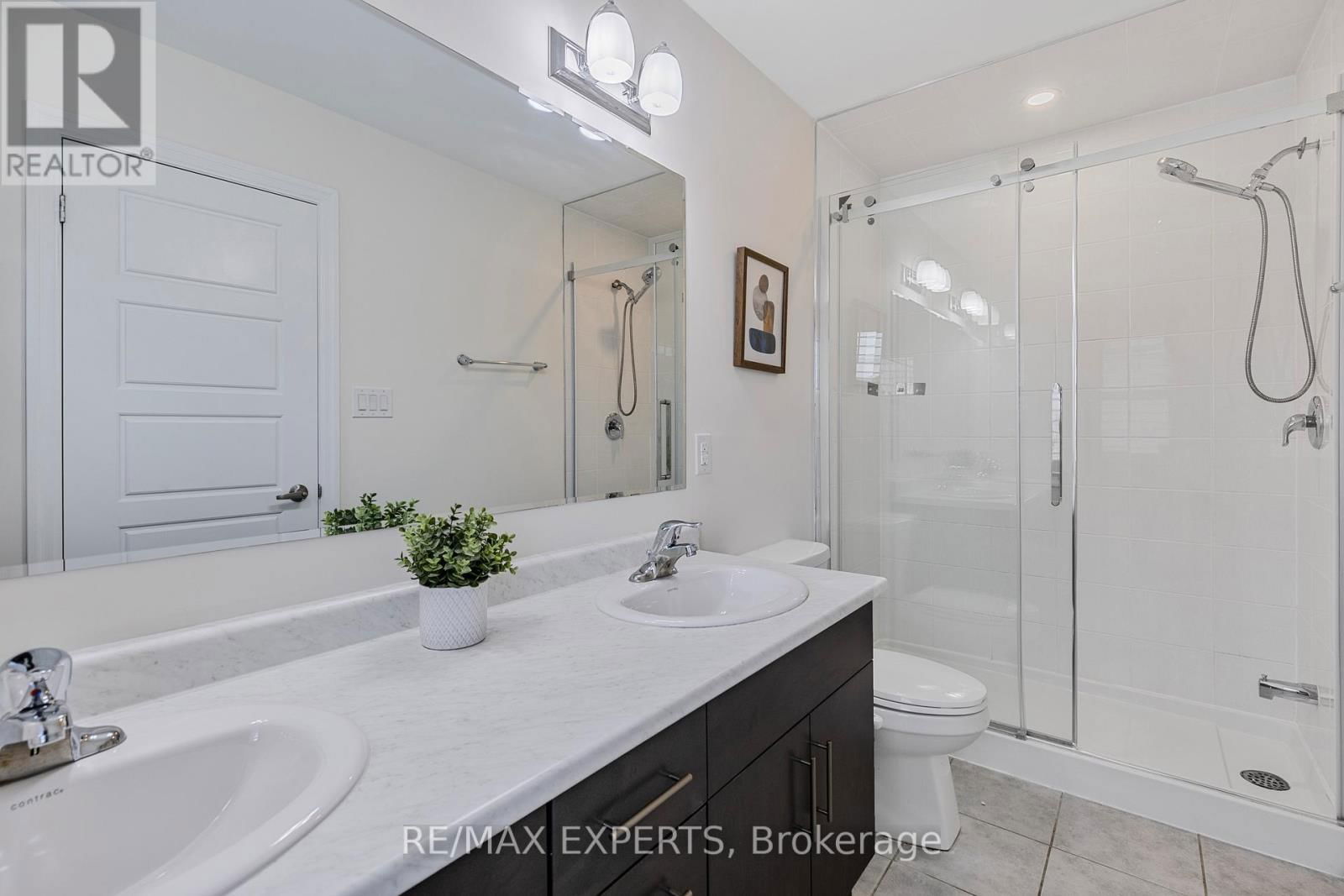 1374 ROSE WAY Image 17