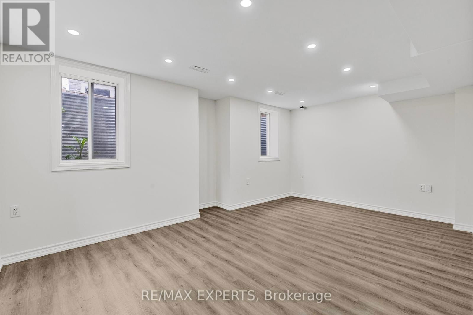 1374 ROSE WAY Image 30