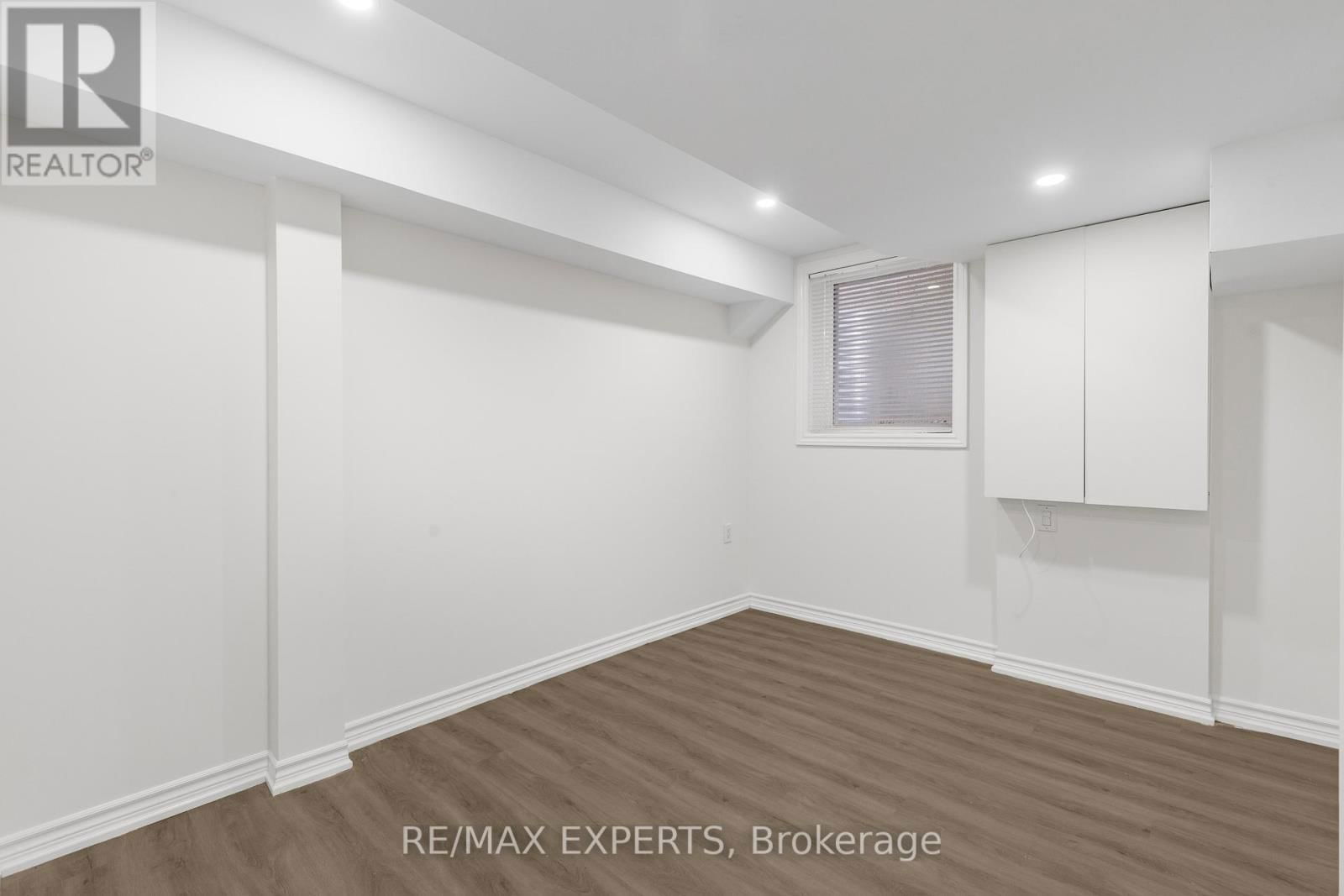 1374 ROSE WAY Image 31