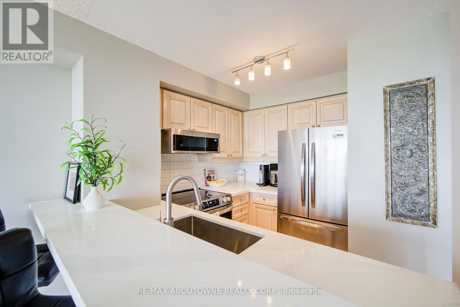 1008 - 1276 MAPLE CROSSING BOULEVARD Image 10