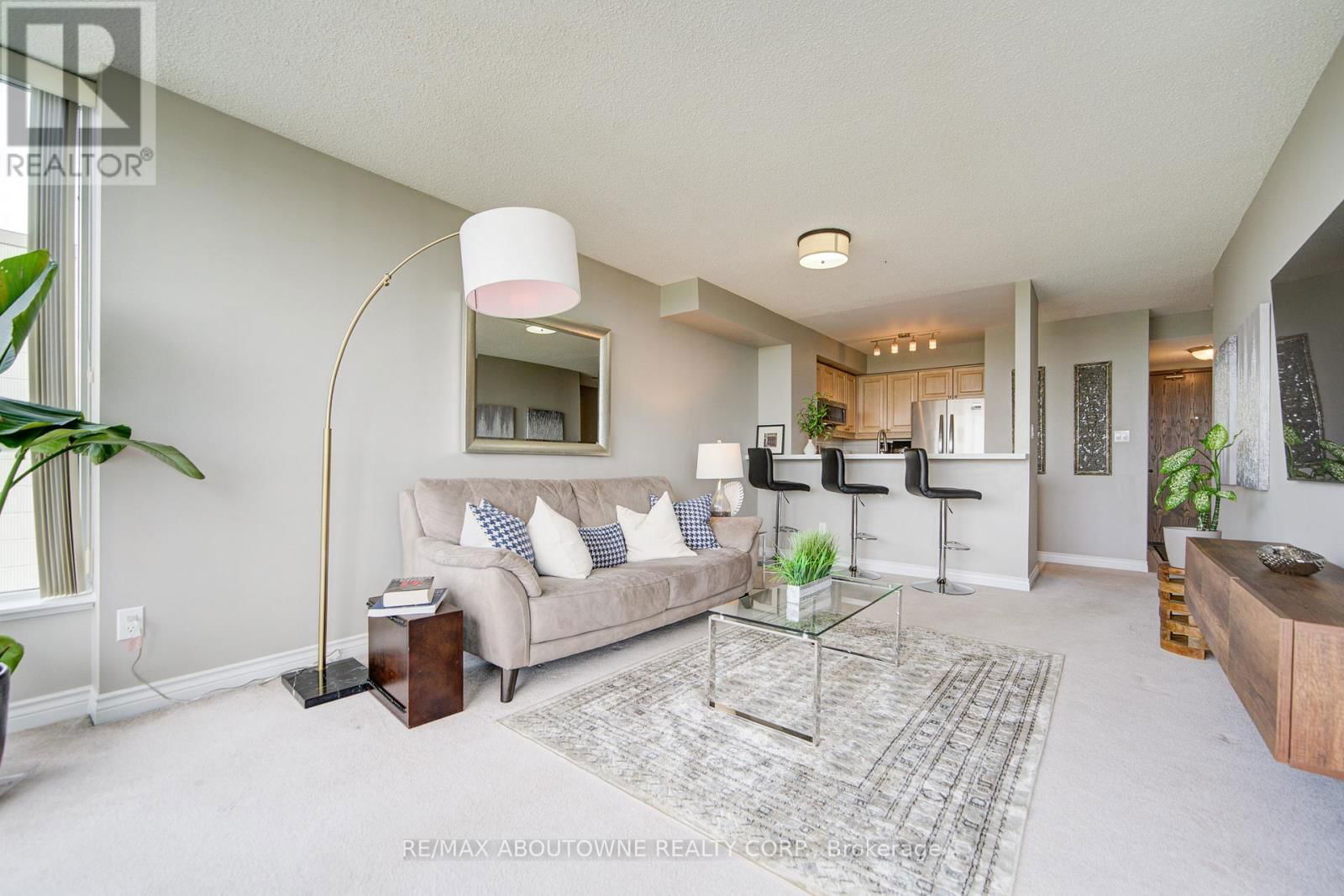 1008 - 1276 MAPLE CROSSING BOULEVARD Image 15