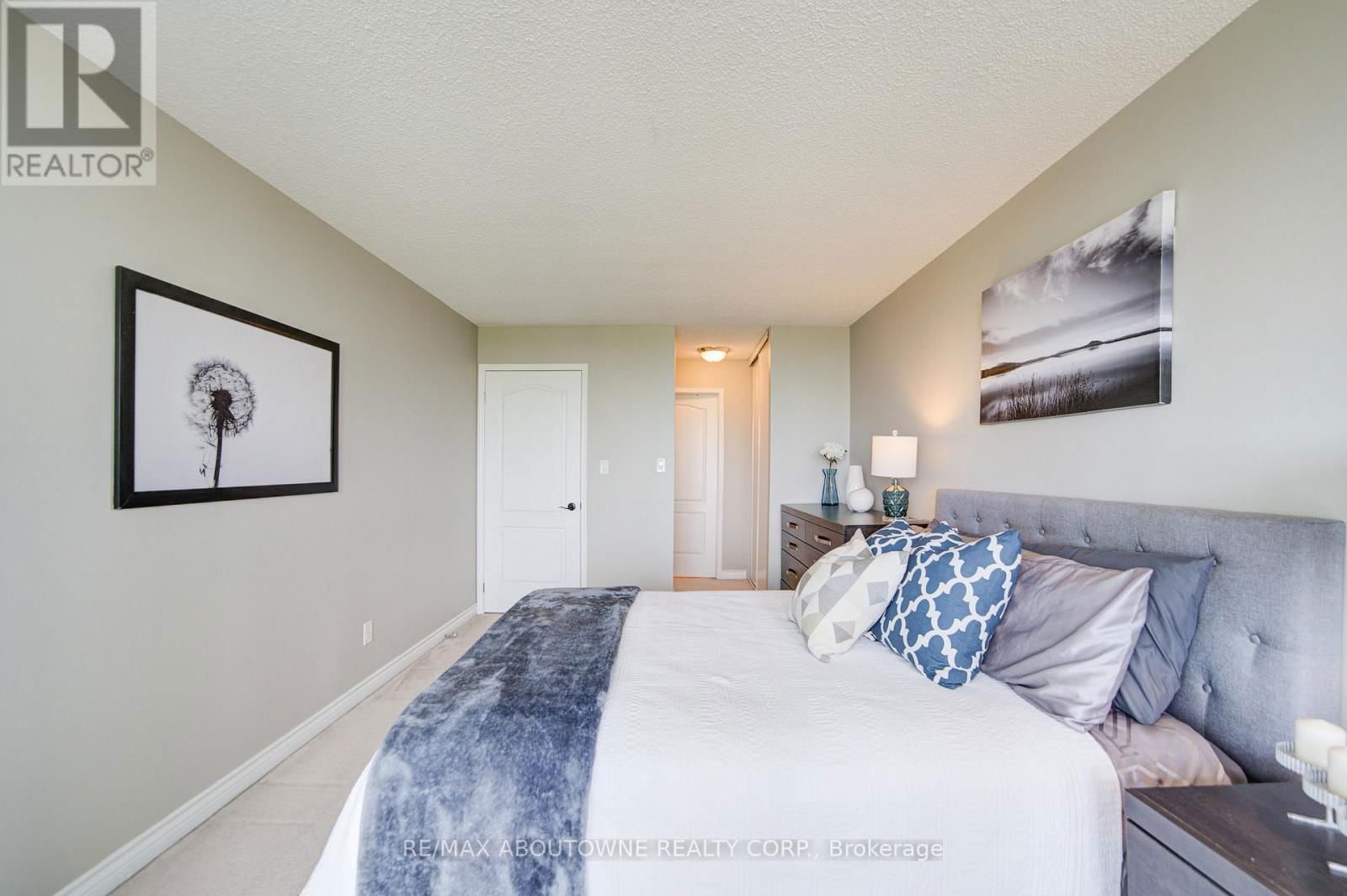 1008 - 1276 MAPLE CROSSING BOULEVARD Image 25
