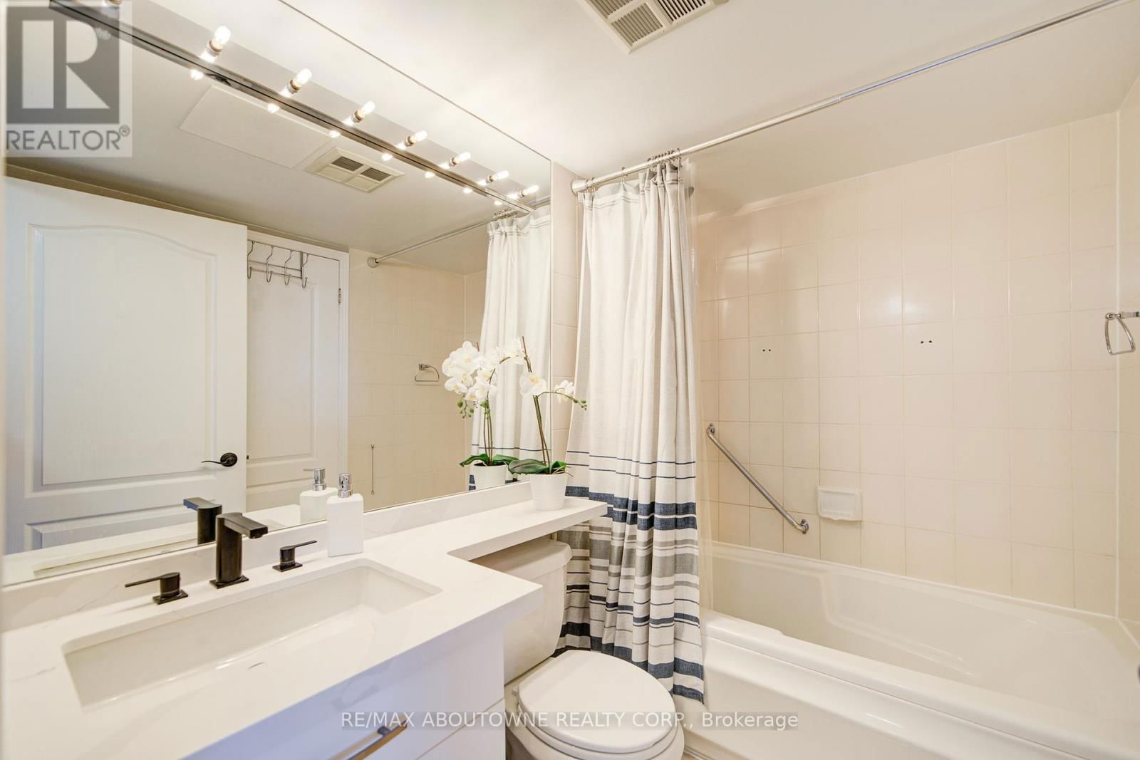 1008 - 1276 MAPLE CROSSING BOULEVARD Image 29