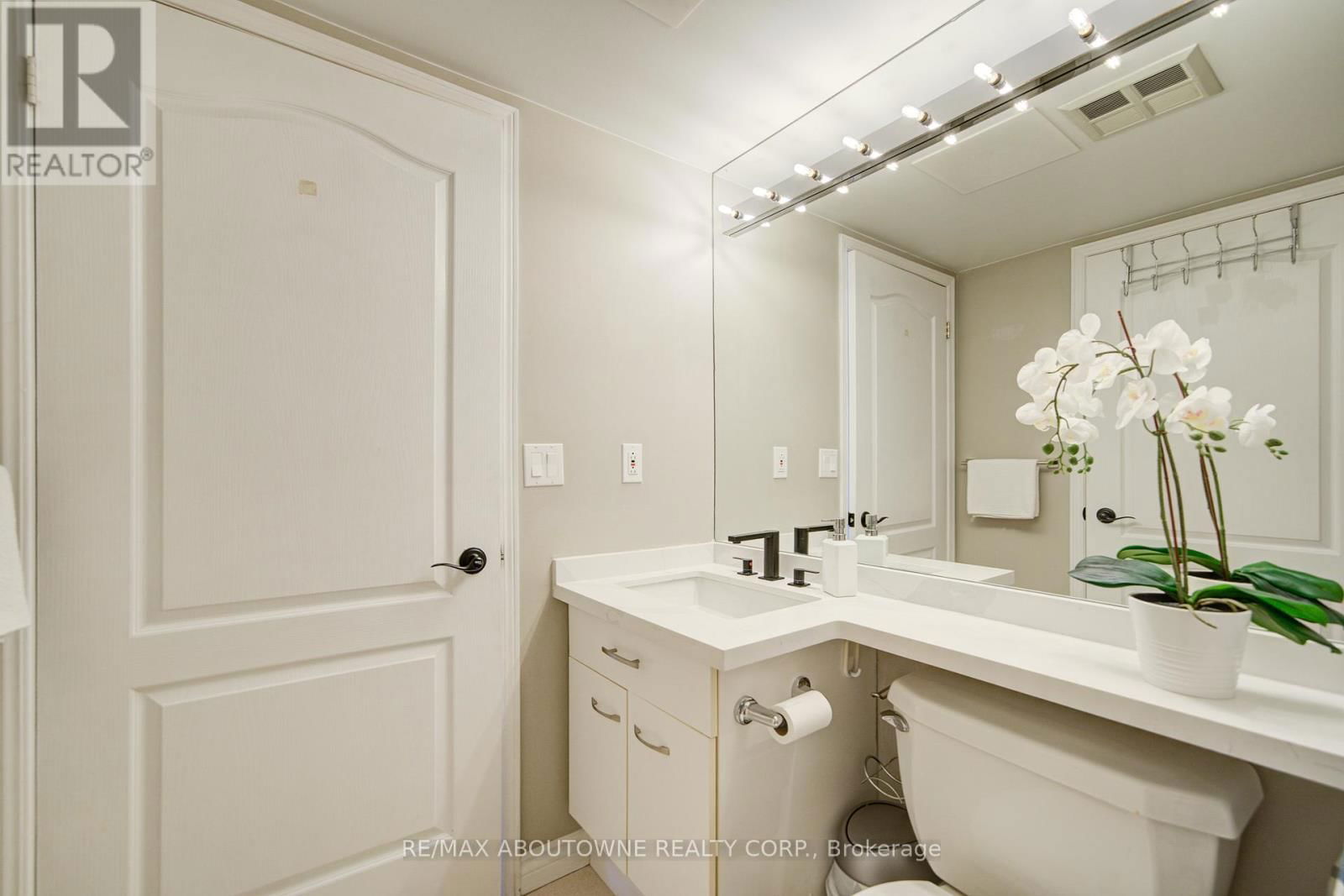 1008 - 1276 MAPLE CROSSING BOULEVARD Image 30