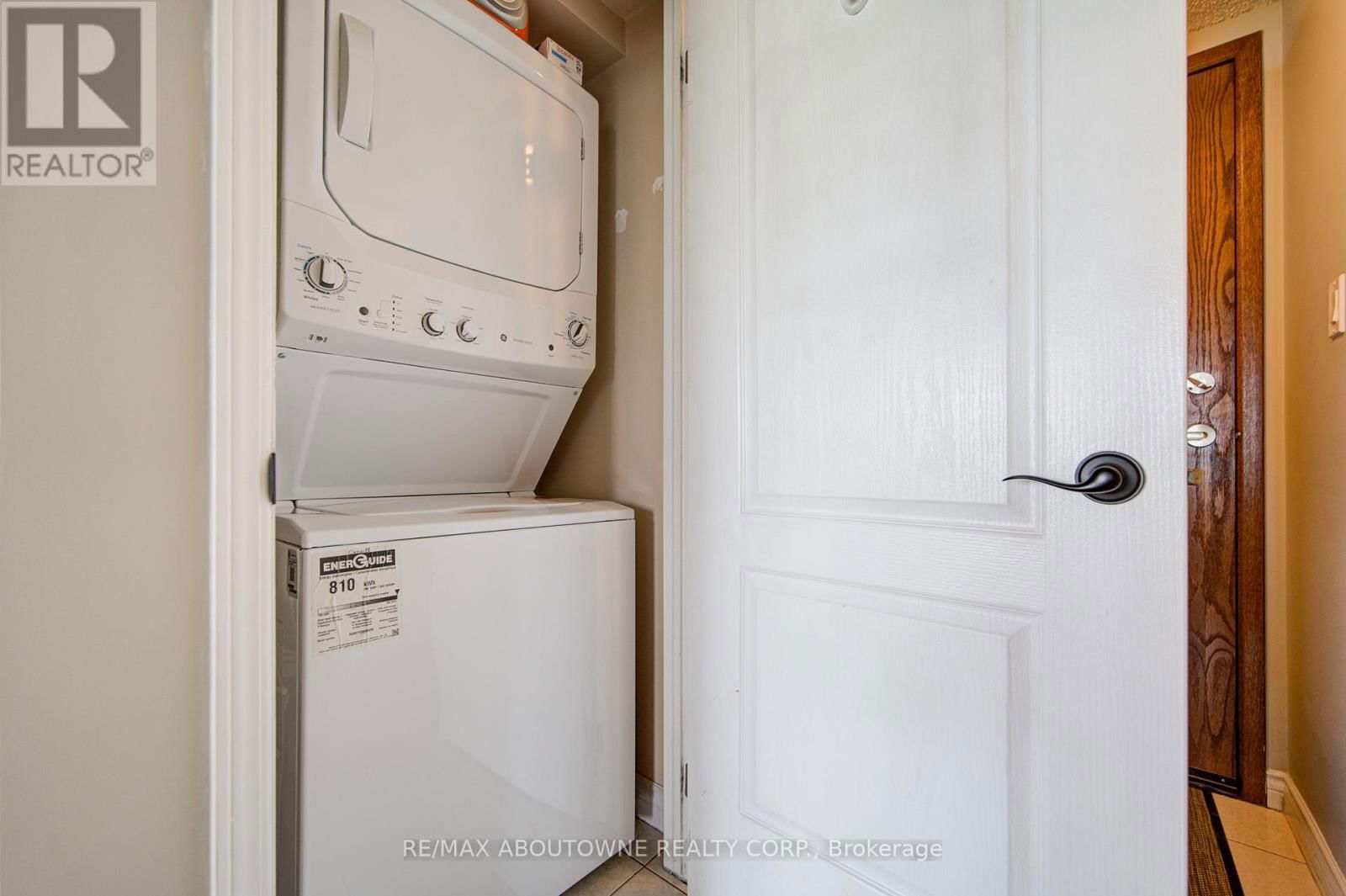 1008 - 1276 MAPLE CROSSING BOULEVARD Image 31