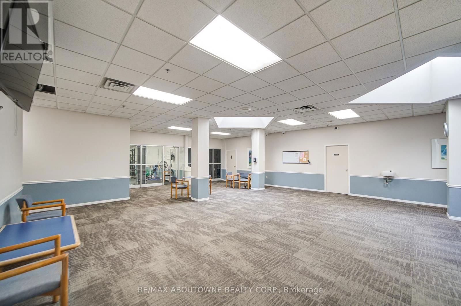 1008 - 1276 MAPLE CROSSING BOULEVARD Image 40