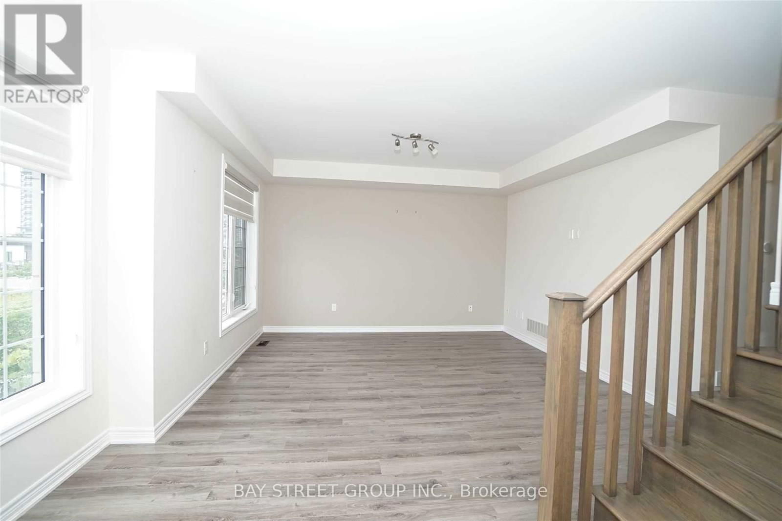 14 - 3026 POSTRIDGE DRIVE Image 19