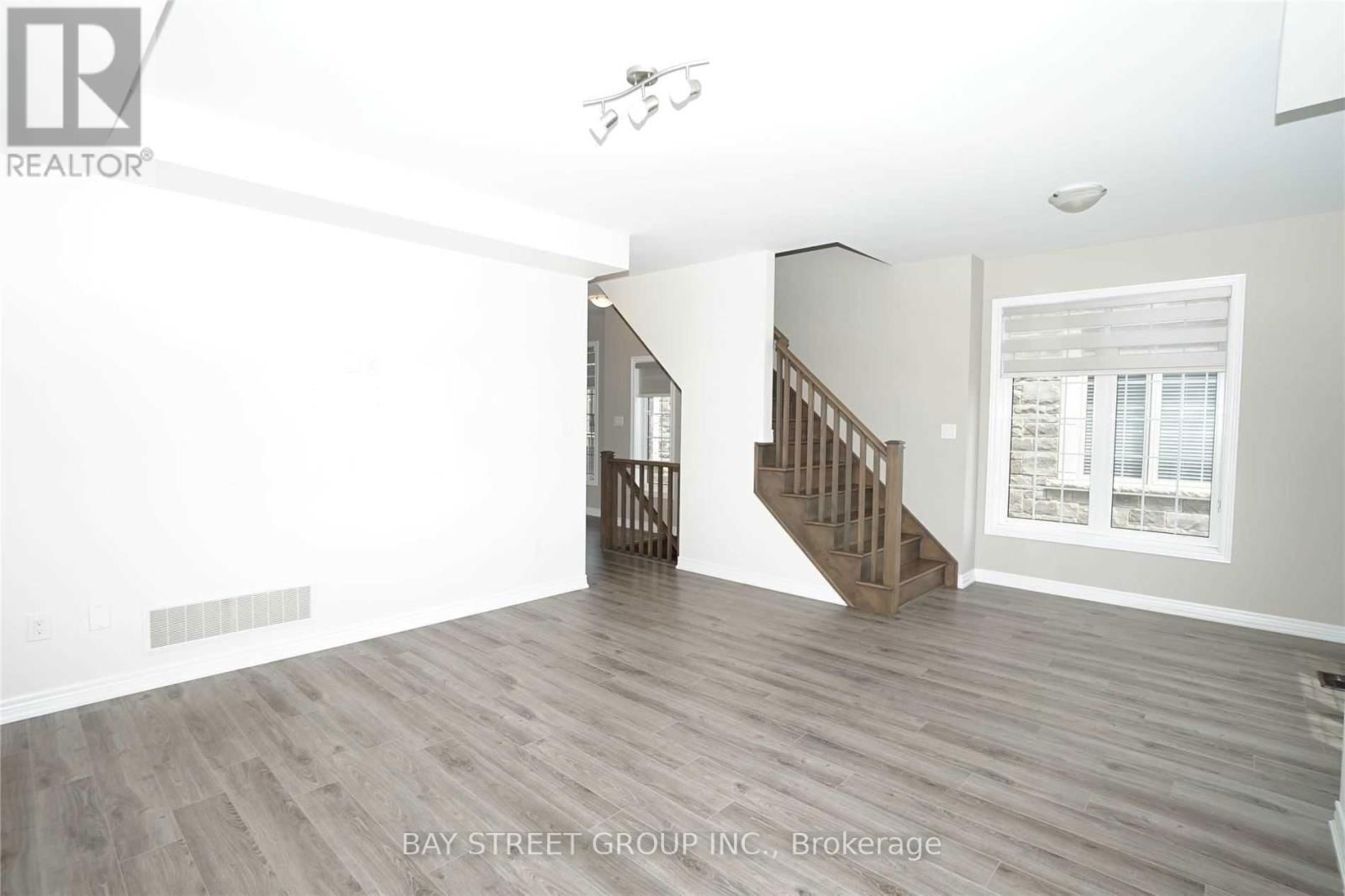 14 - 3026 POSTRIDGE DRIVE Image 20