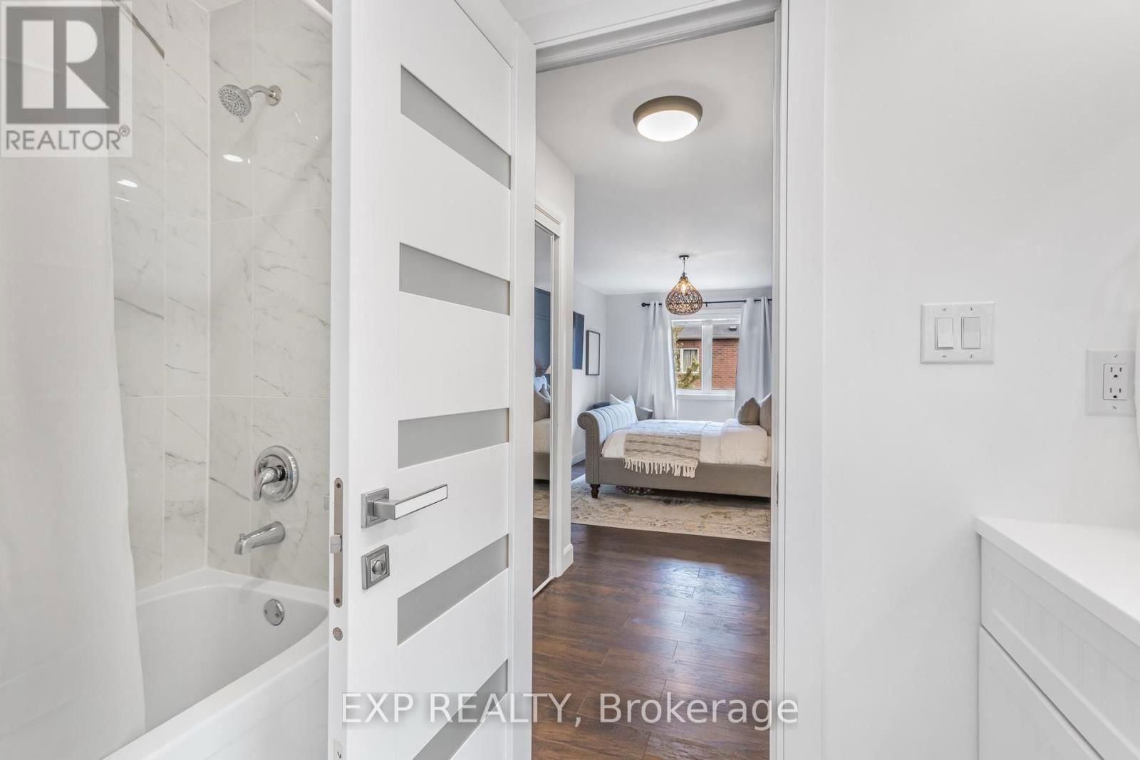 768 DOW LANDING STREET Image 15