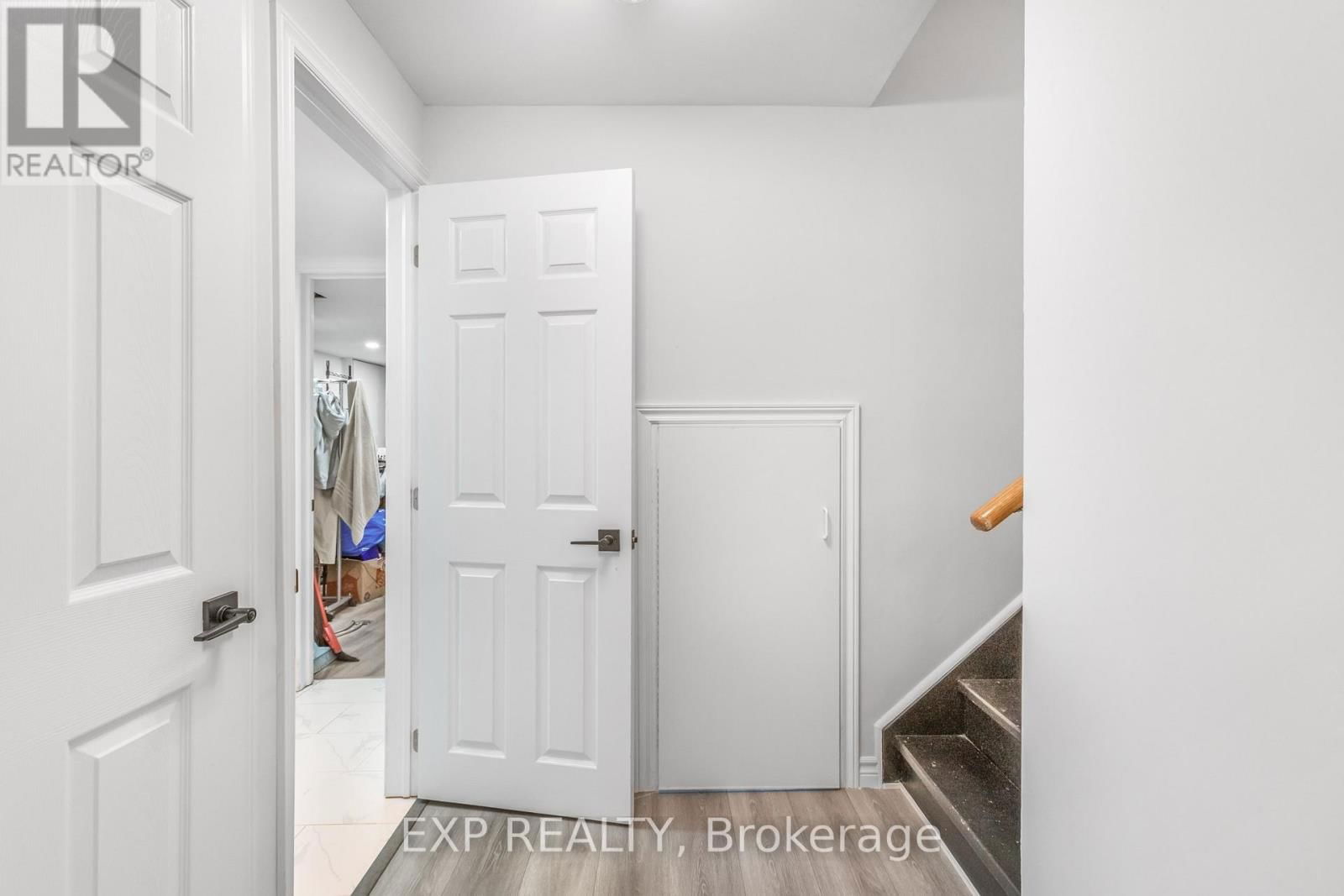 768 DOW LANDING STREET Image 23