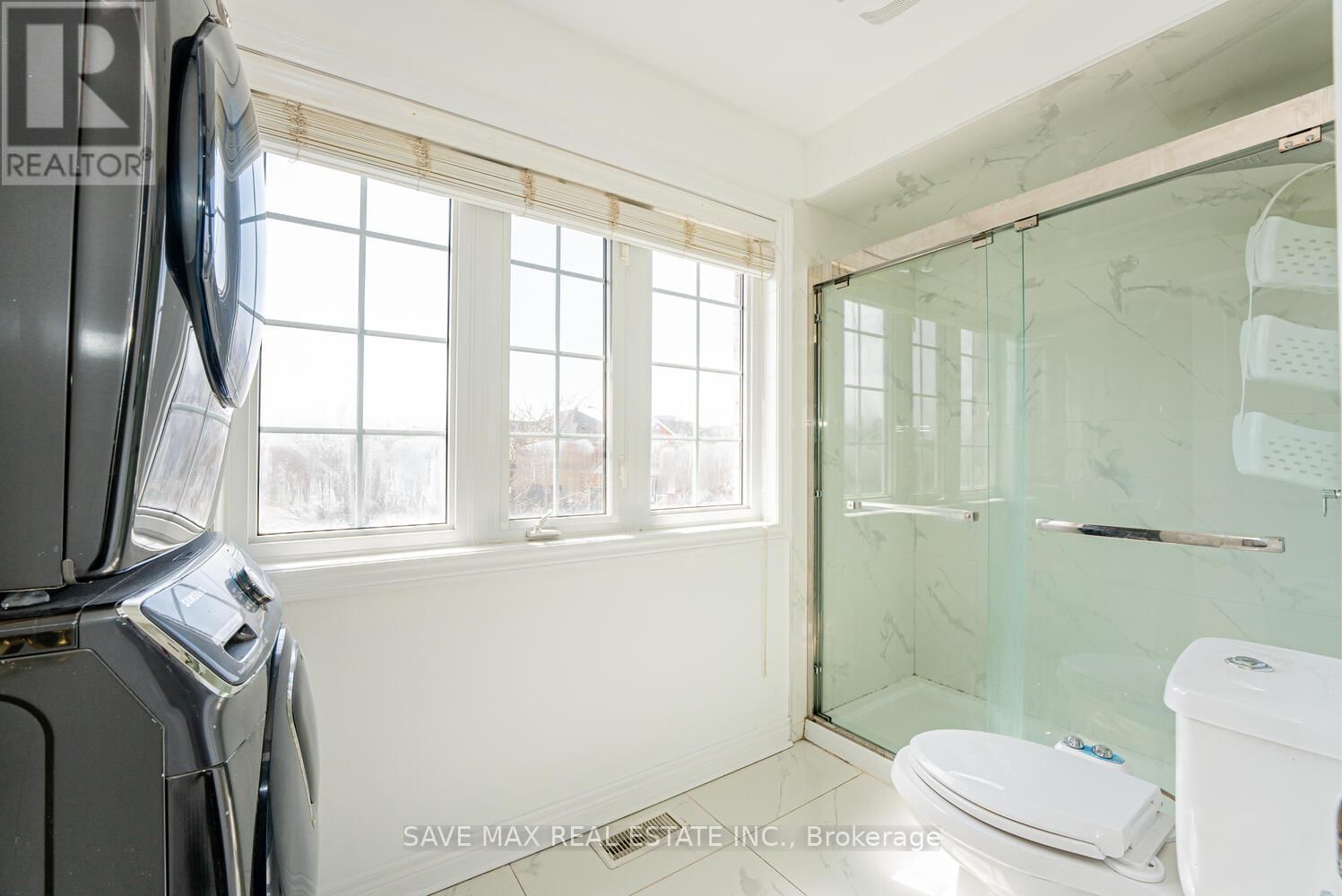46 LOCKBURN CRESCENT Image 22
