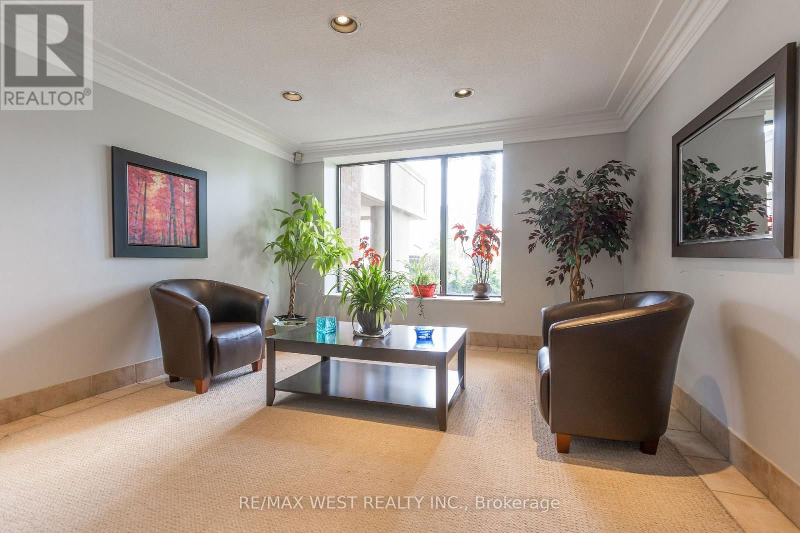 706 - 6720 GLEN ERIN DRIVE Image 3