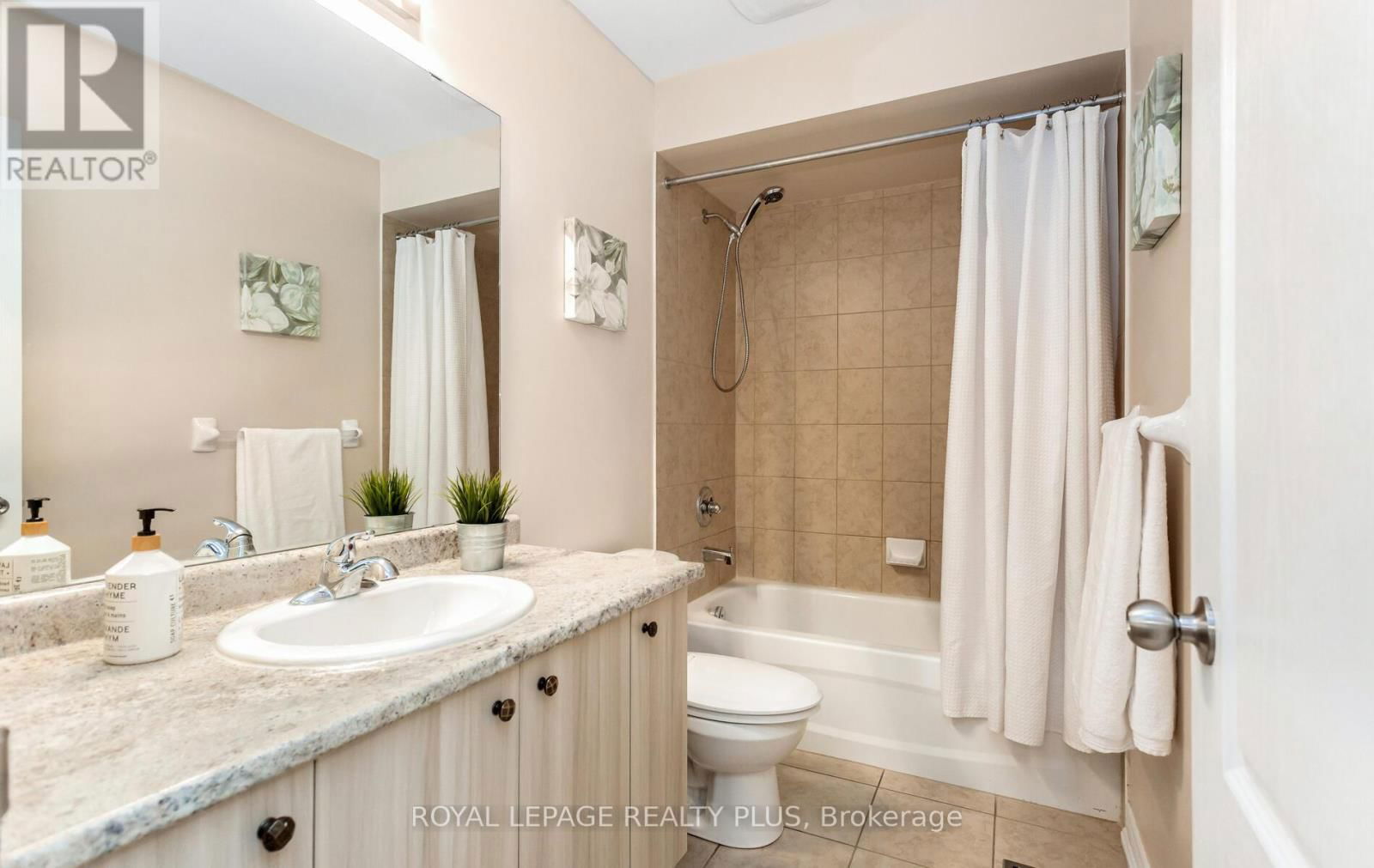 17 DADEN OAKS DRIVE Image 22