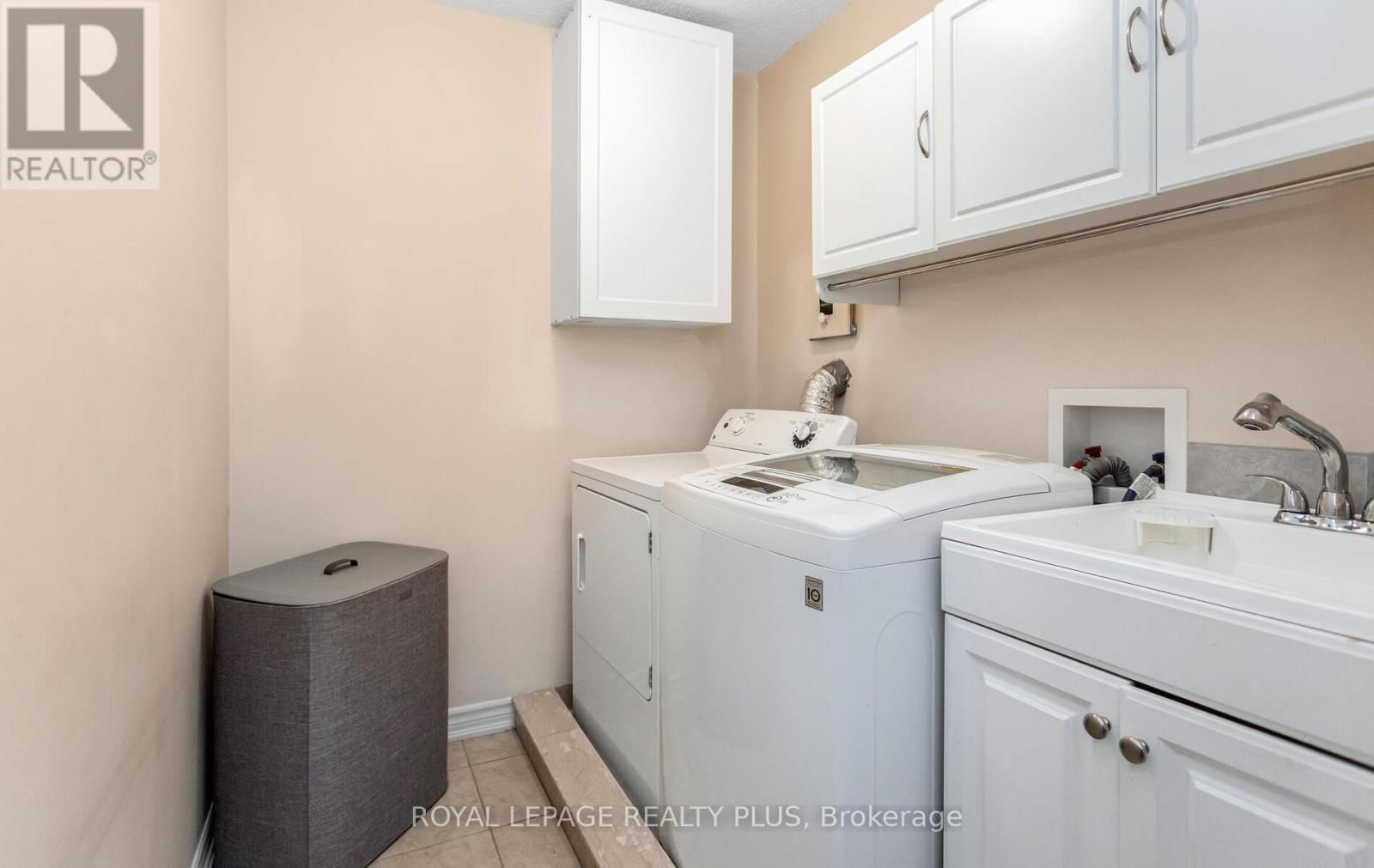 17 DADEN OAKS DRIVE Image 23