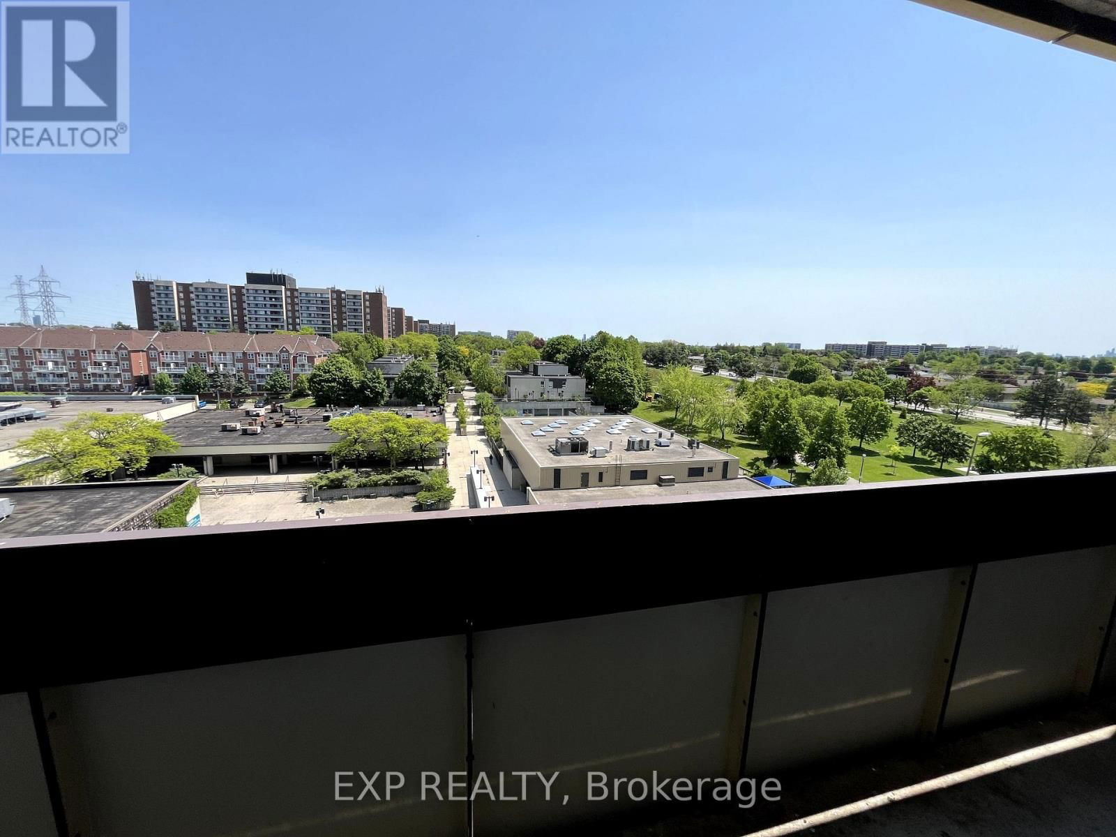 802 - 455 SENTINEL ROAD Image 31