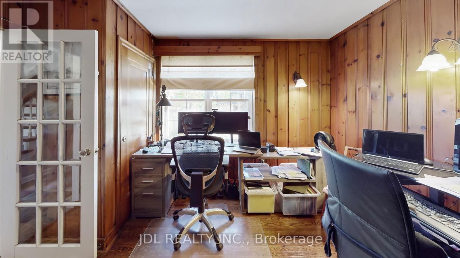 330 POPLAR DRIVE Image 11