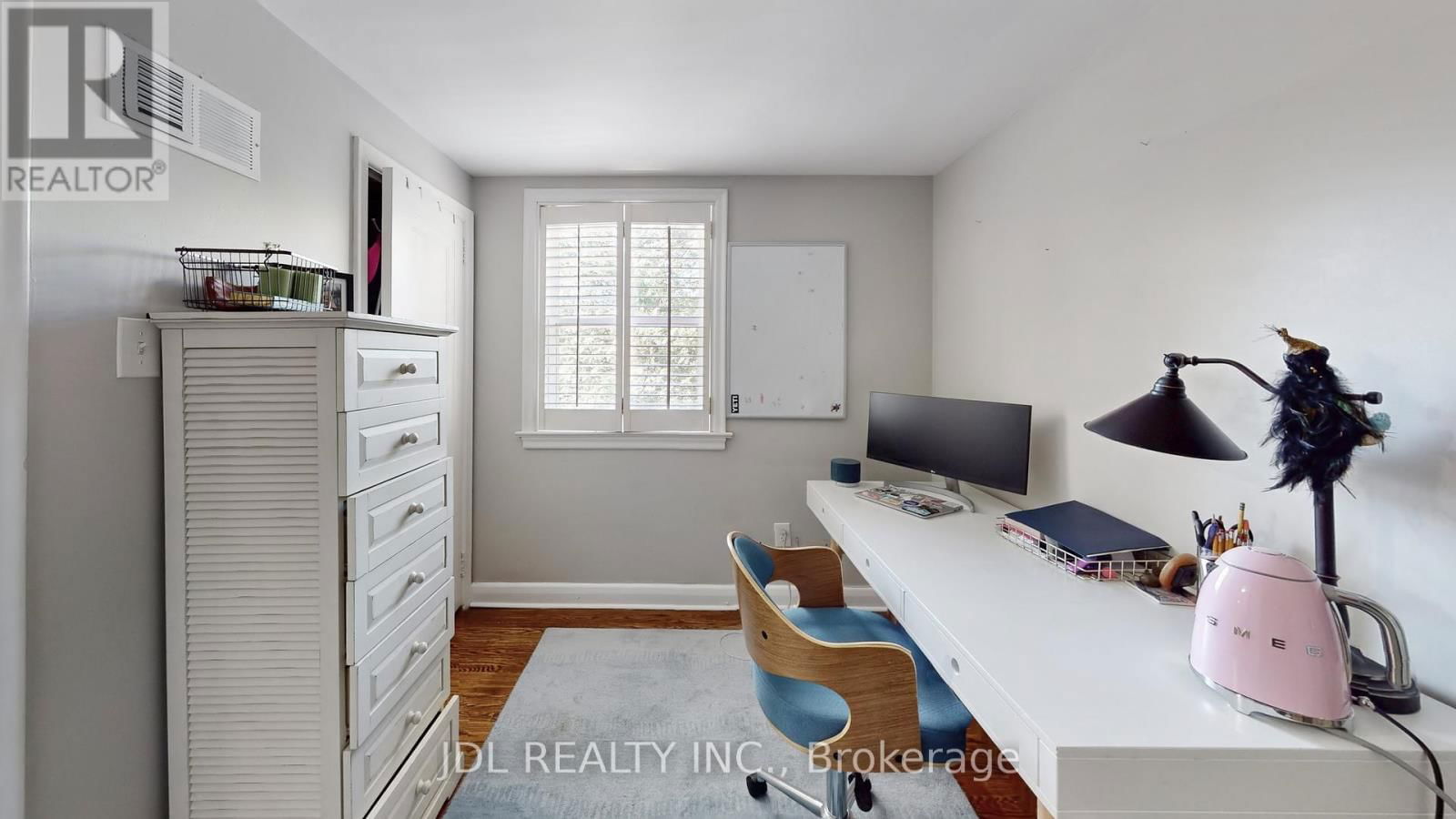 330 POPLAR DRIVE Image 18
