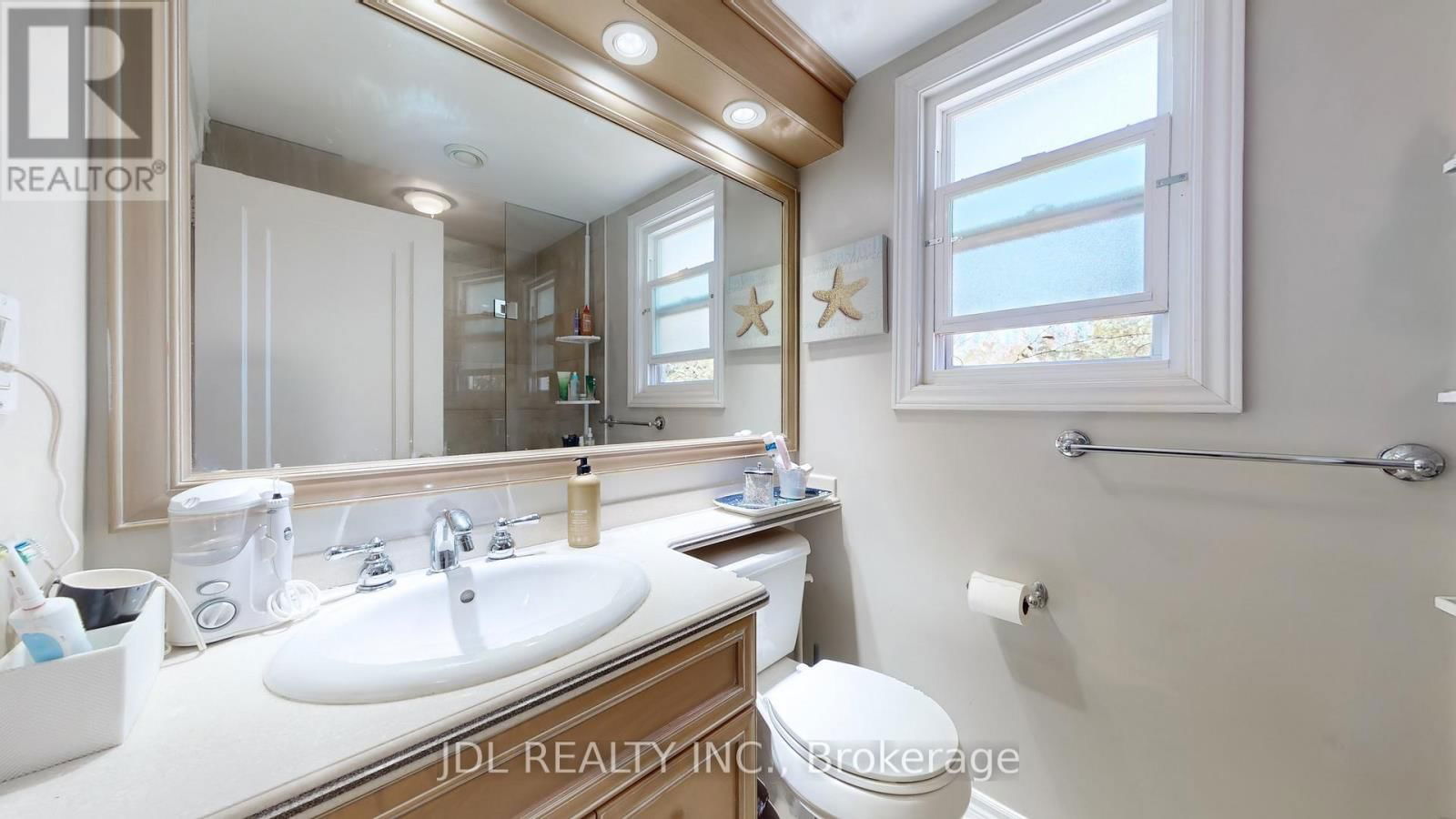 330 POPLAR DRIVE Image 19