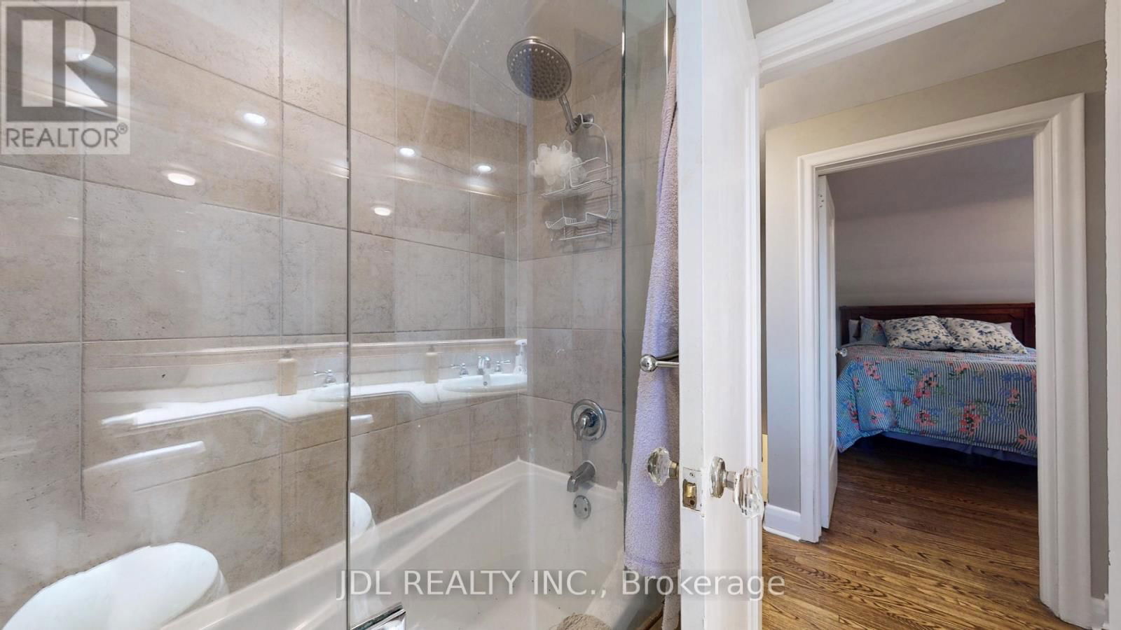 330 POPLAR DRIVE Image 20