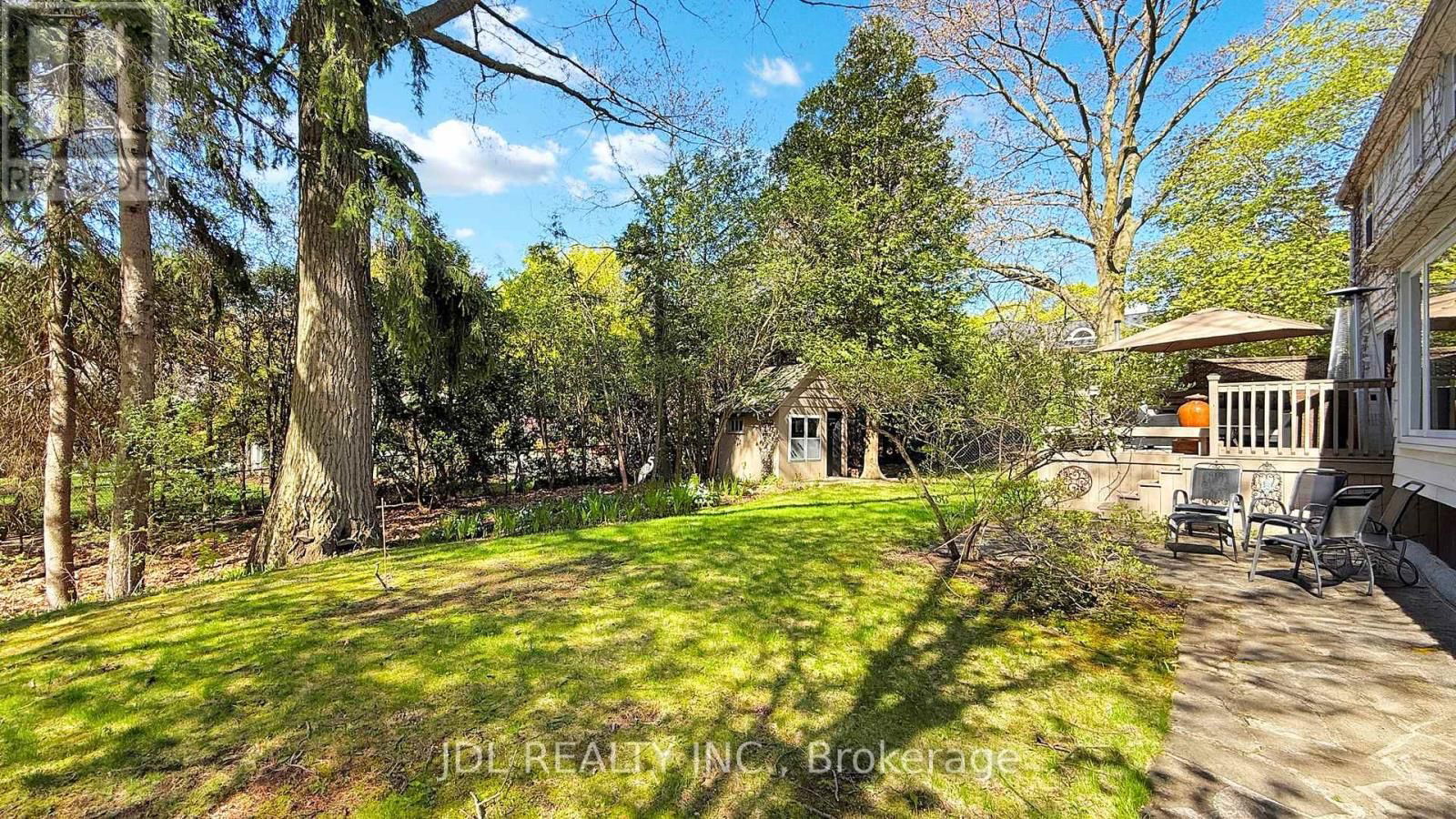 330 POPLAR DRIVE Image 28