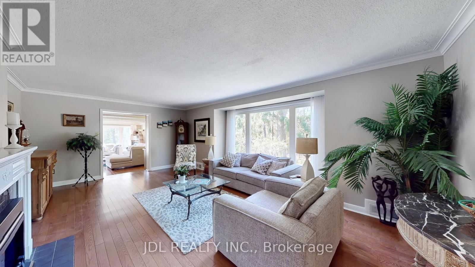 330 POPLAR DRIVE Image 6