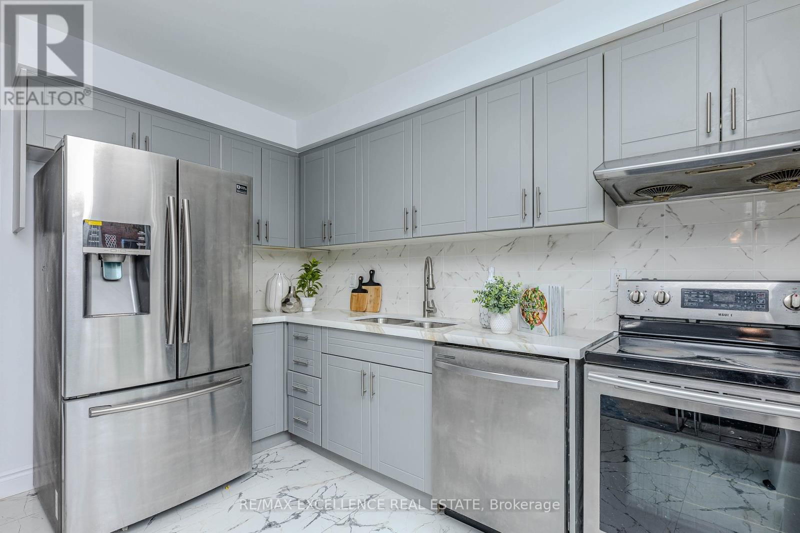 145 ECCLESTONE DRIVE Image 15