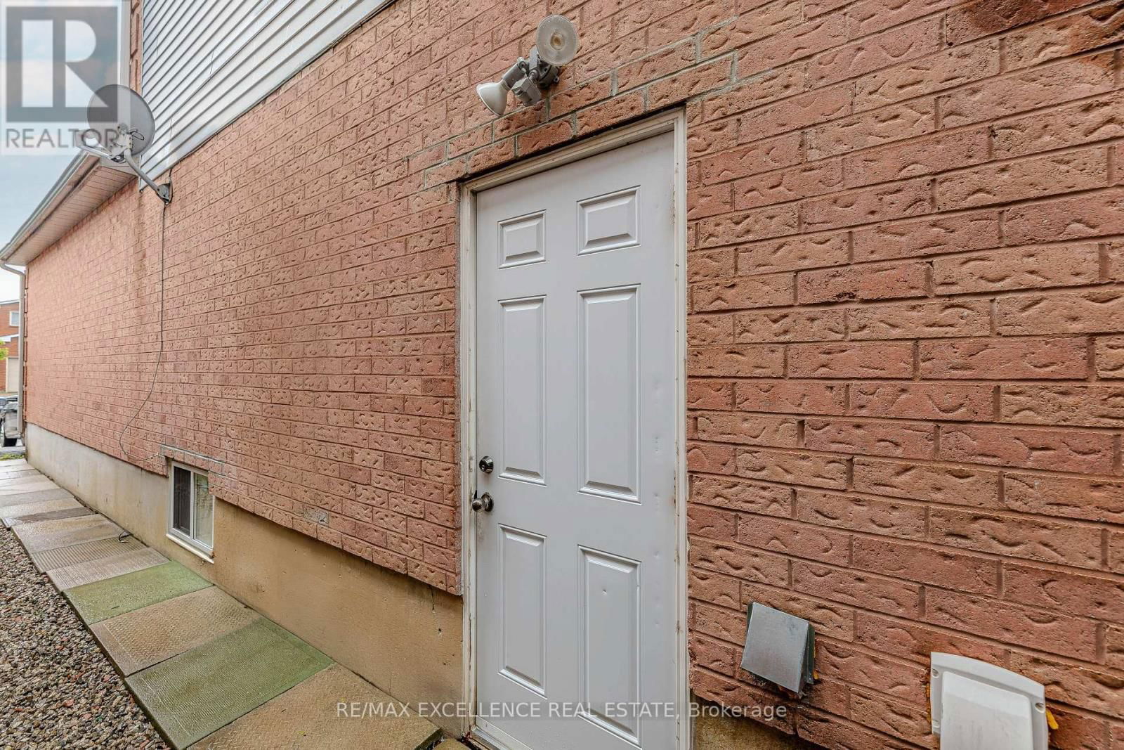 145 ECCLESTONE DRIVE Image 28