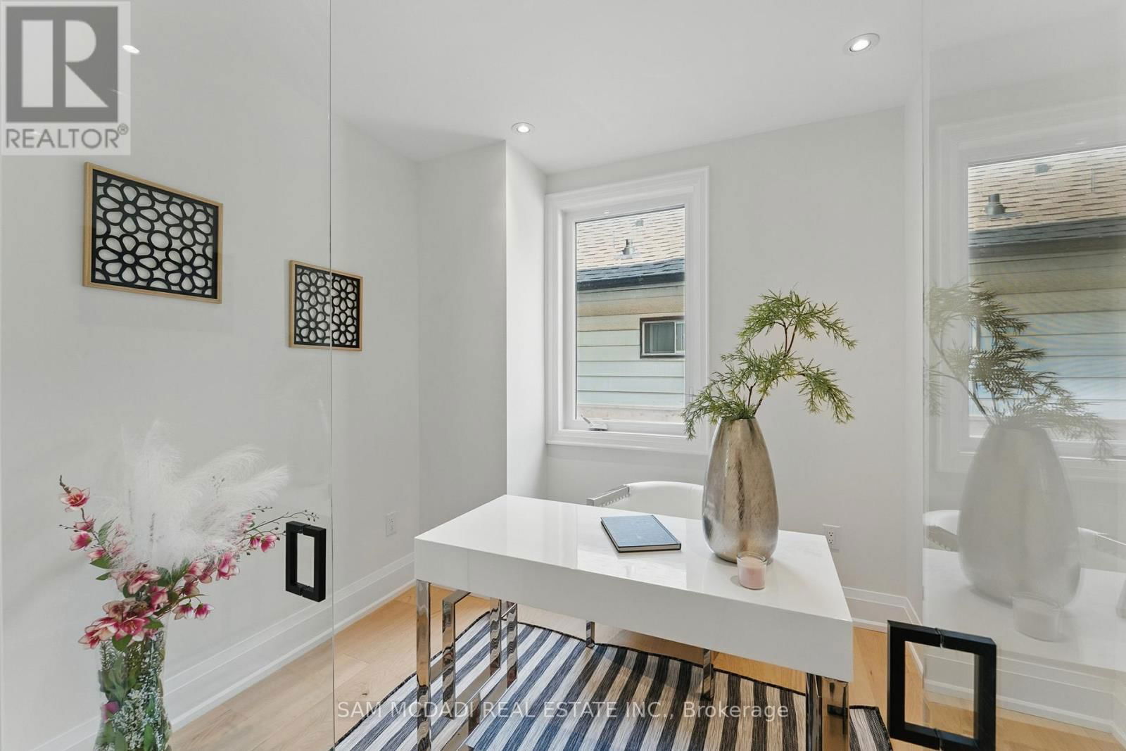1037 MEREDITH AVENUE Image 6