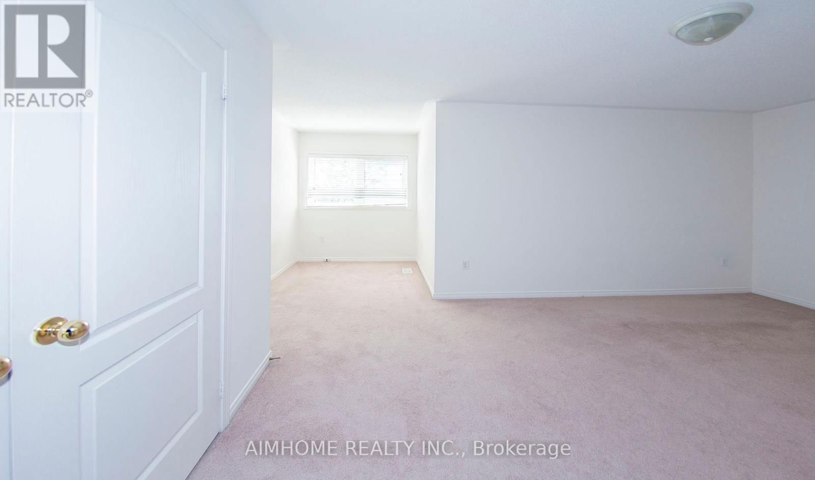 4198 FULLER CRESCENT Image 19