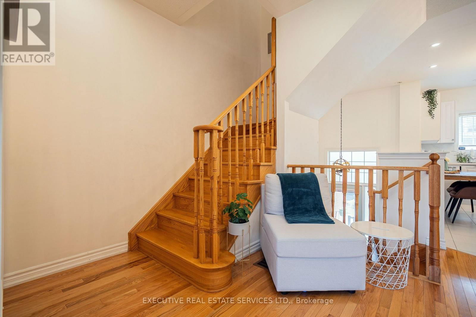 6 ABERCOVE CLOSE Image 19