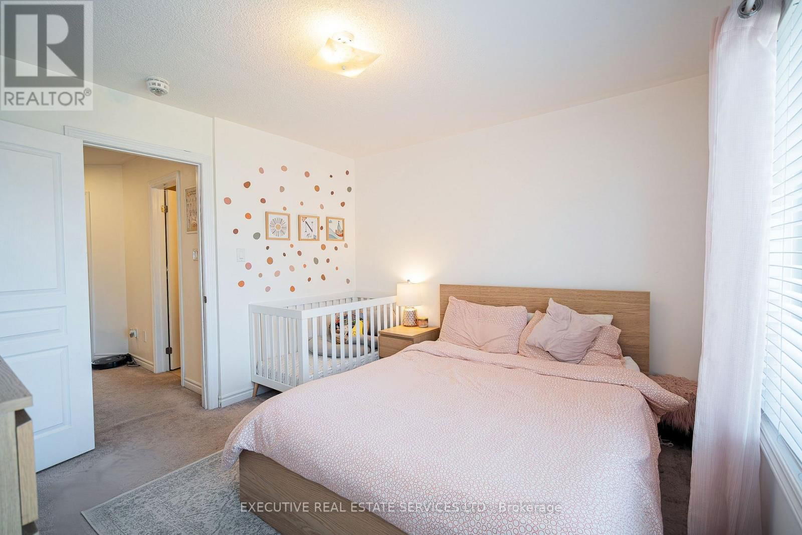 6 ABERCOVE CLOSE Image 22