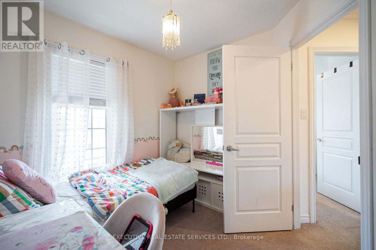 6 ABERCOVE CLOSE Image 28