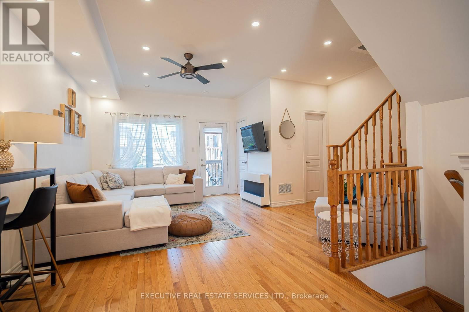 6 ABERCOVE CLOSE Image 8