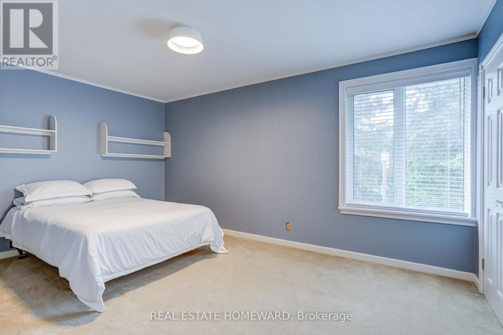 60 RAVENSBOURNE CRESCENT Image 22