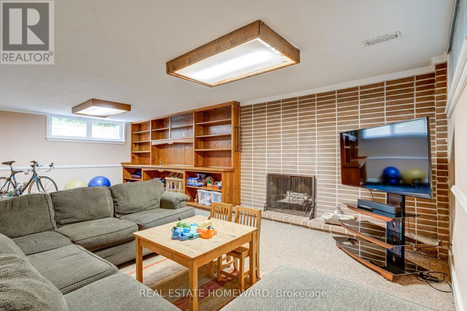 60 RAVENSBOURNE CRESCENT Image 26