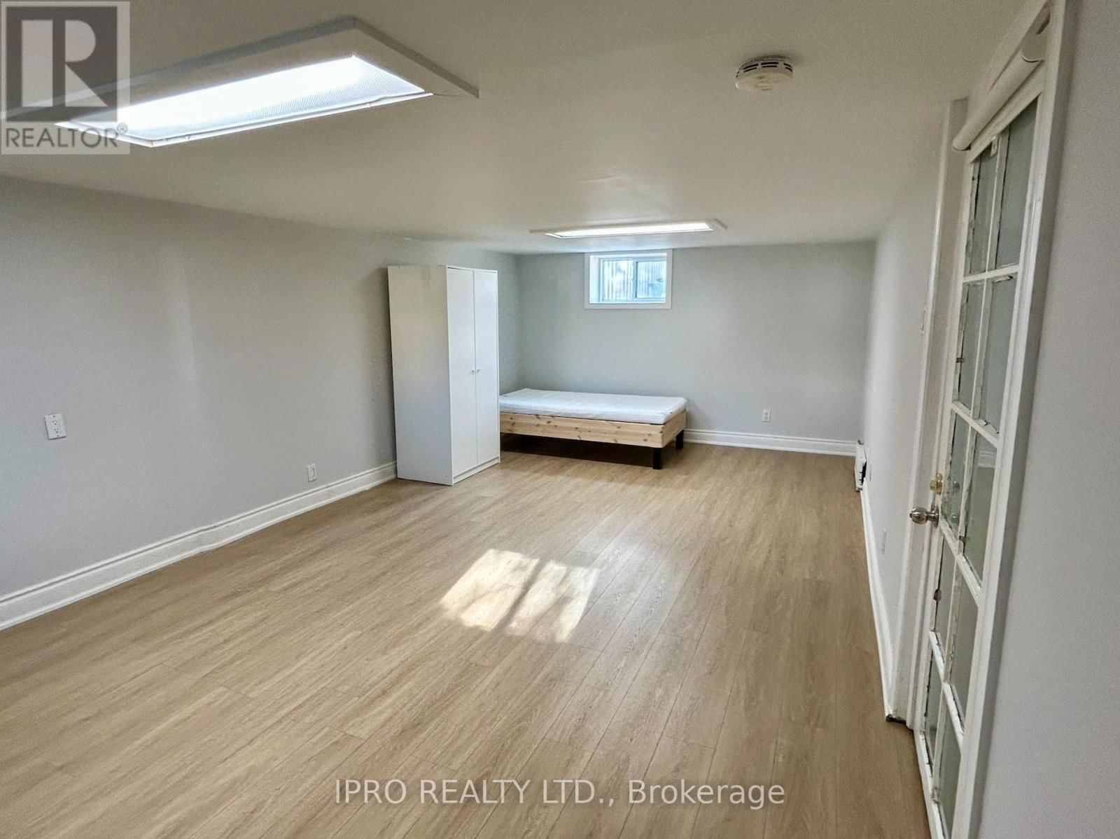 20 FIFTEENTH STREET Image 9