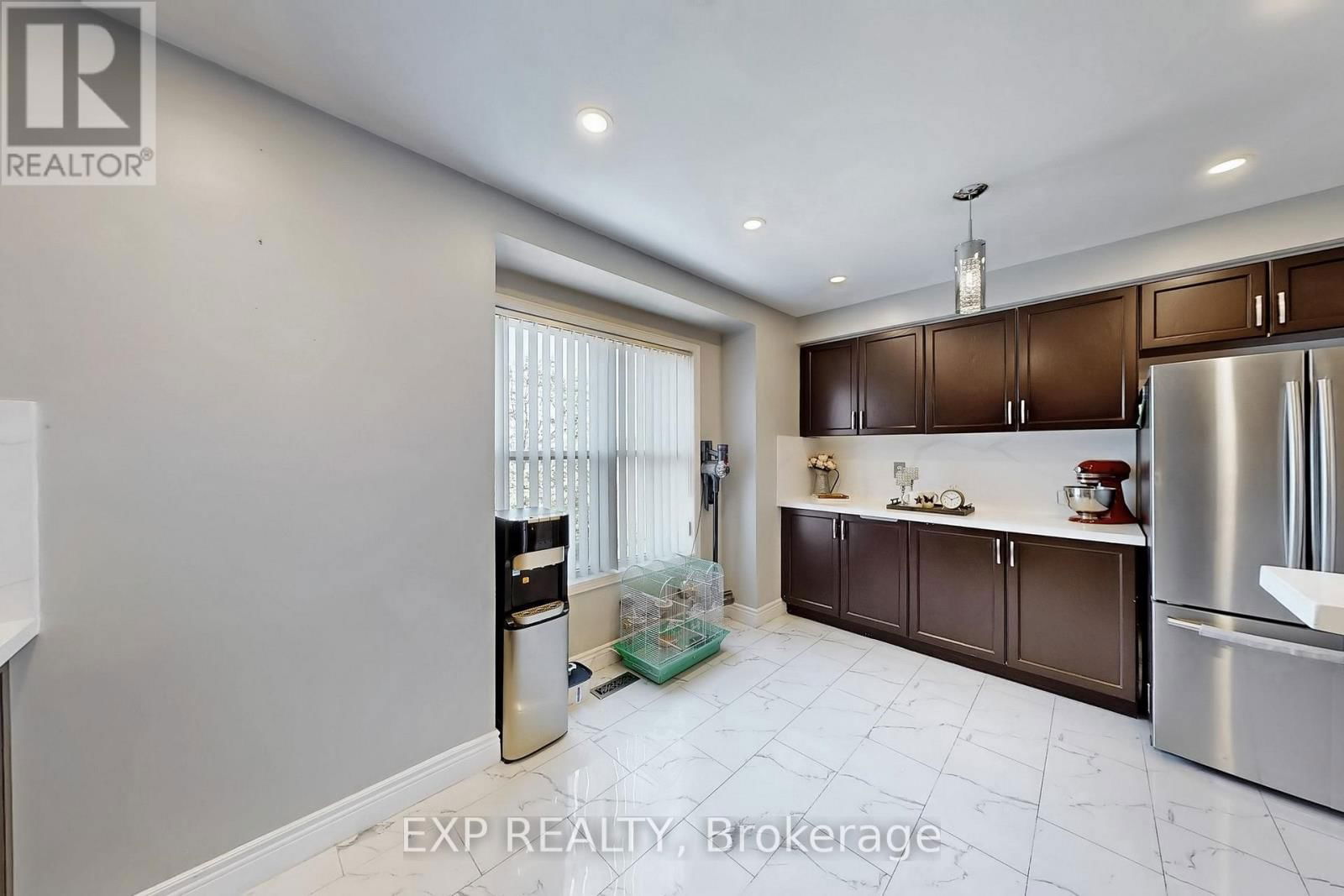 17 - 2531 NORTHAMPTON BOULEVARD Image 16