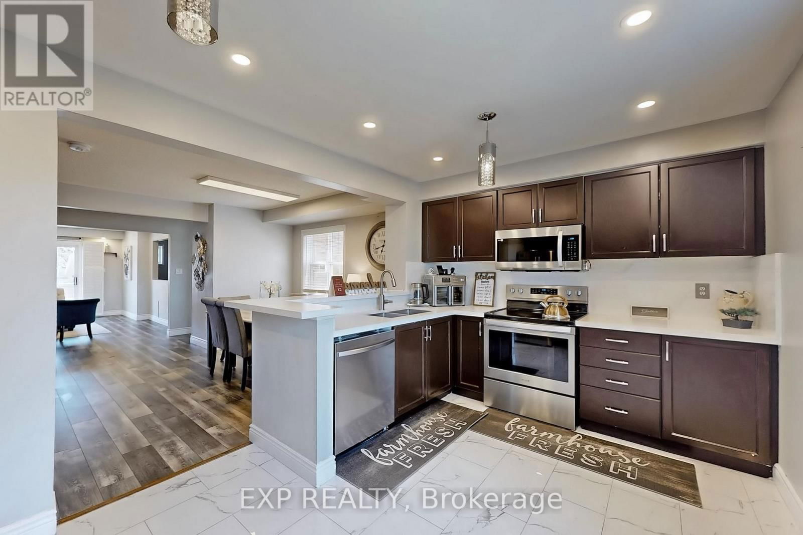 17 - 2531 NORTHAMPTON BOULEVARD Image 17